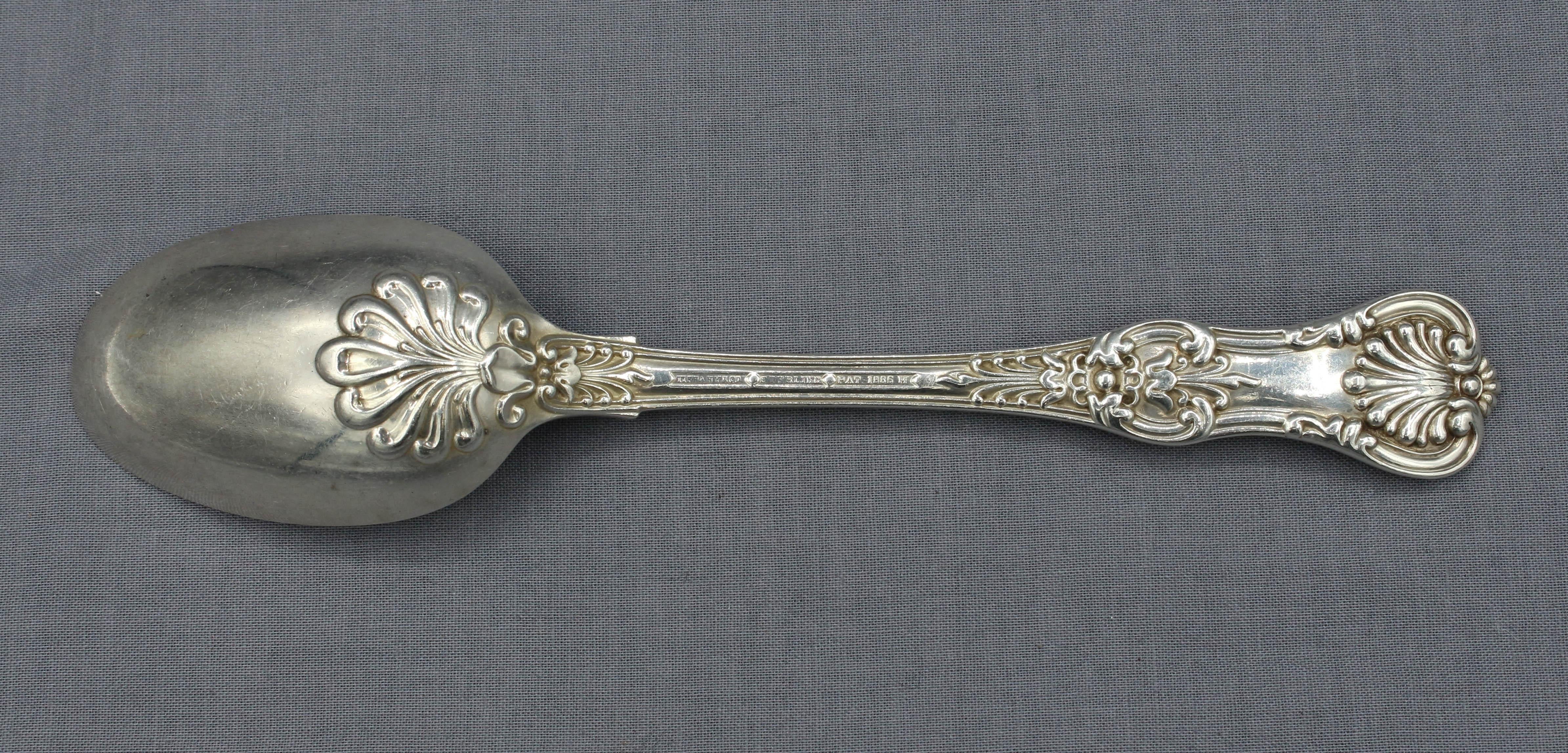 American Circa 1900 Pair of Sterling Silver Dessert Spoons in 