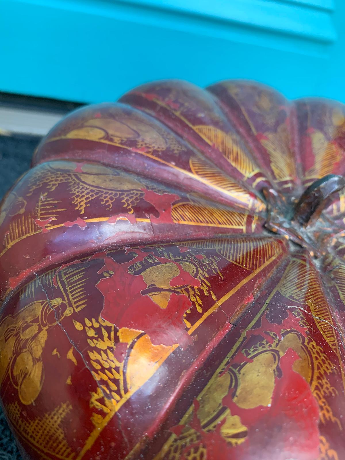 Red Chinoiserie Melon Shape Box with Insert, circa 1900 2