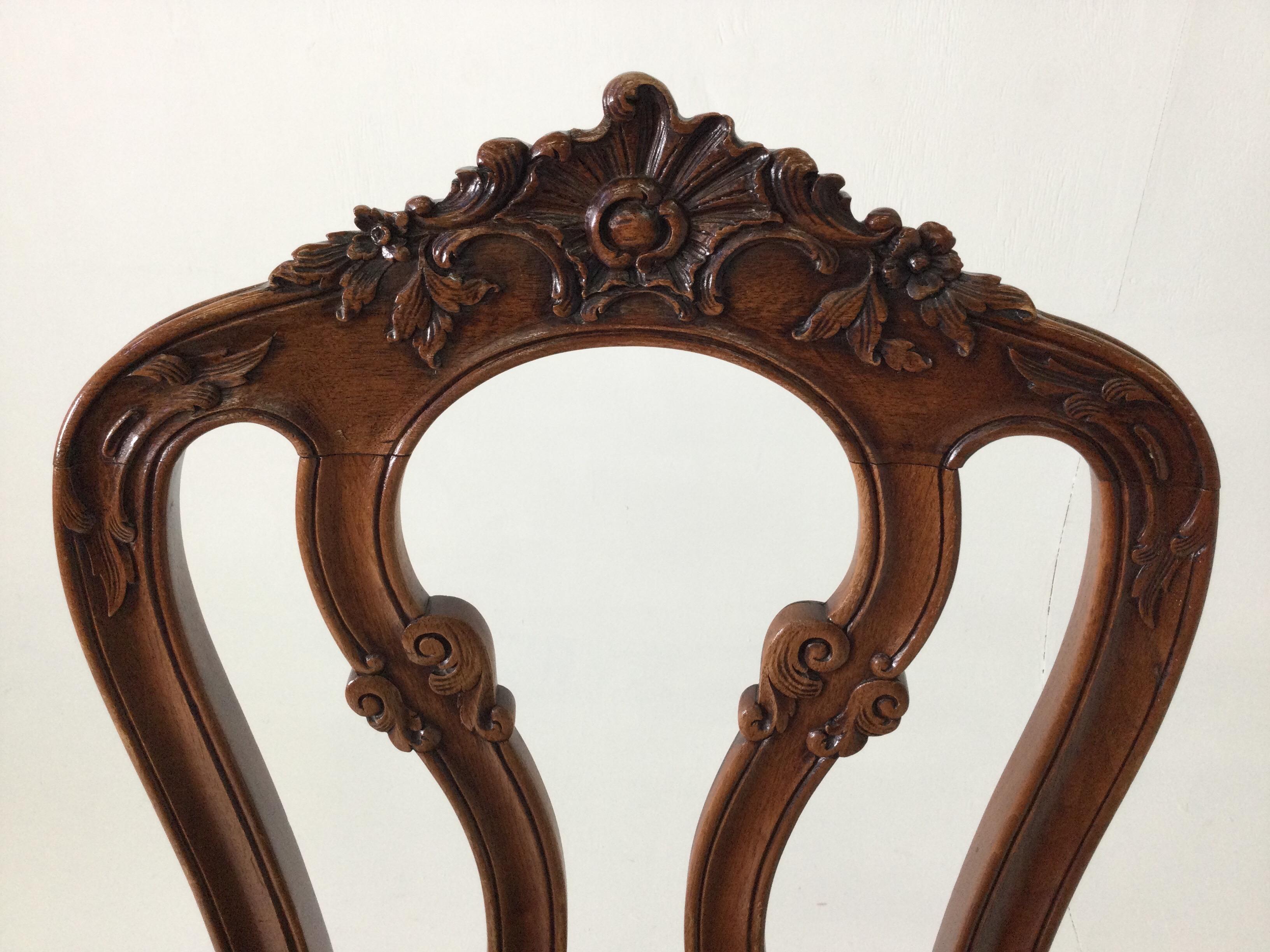 Set of Six Carved French Style Walnut Chairs with Green Leather Seats circa 1900 In Good Condition In Lambertville, NJ