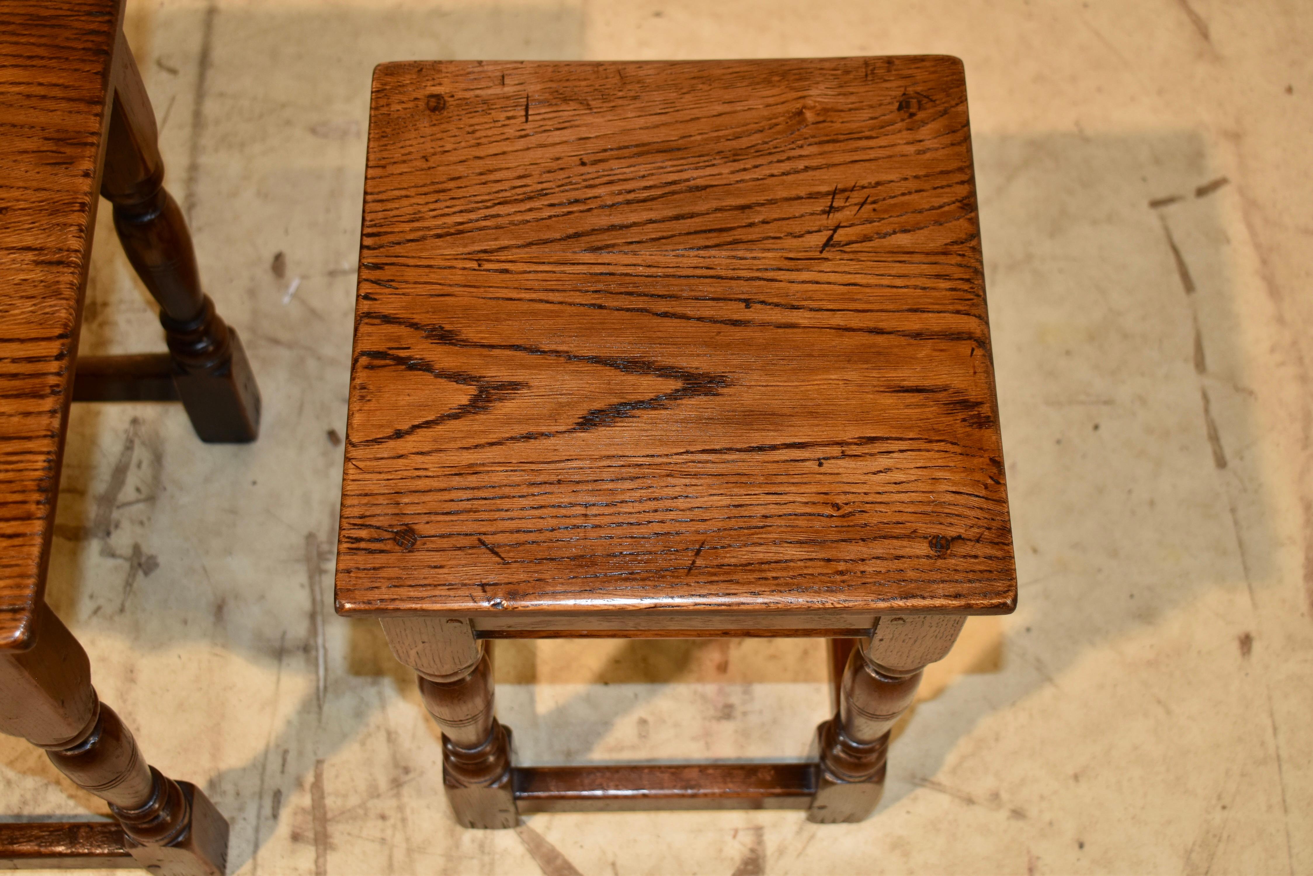 Circa 1900 Set of Three Oak Nesting Tables For Sale 4
