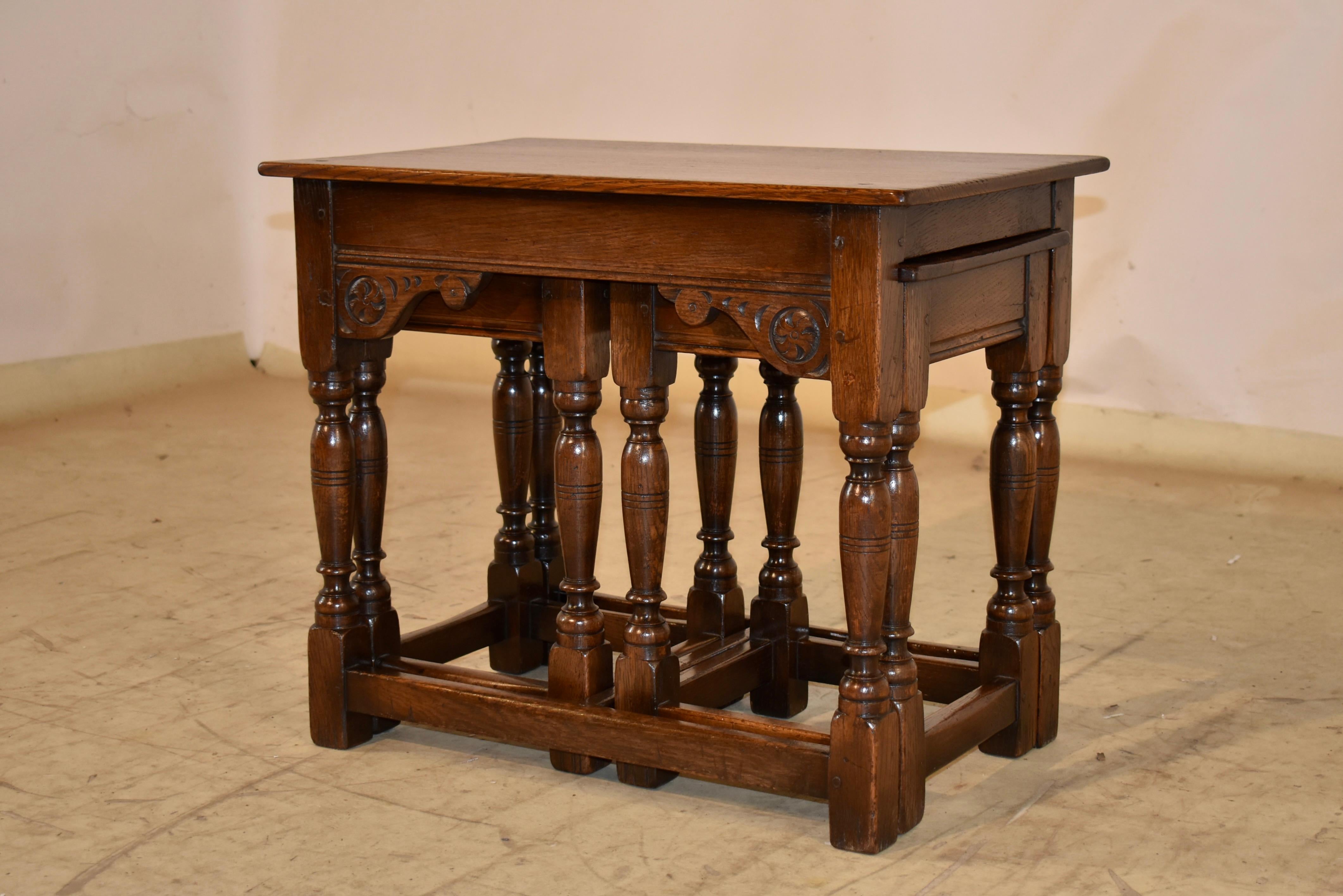 English Circa 1900 Set of Three Oak Nesting Tables For Sale