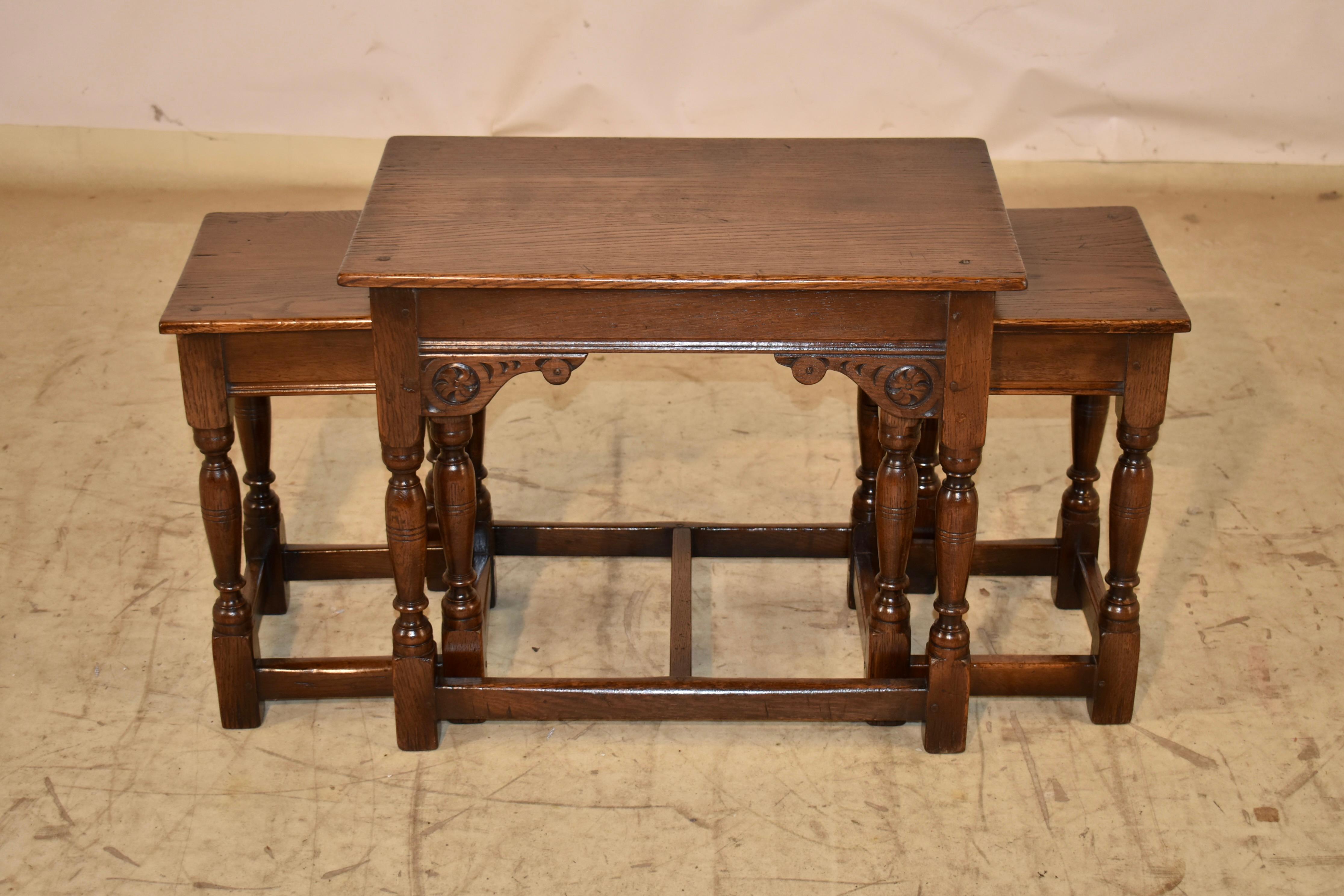 Carved Circa 1900 Set of Three Oak Nesting Tables For Sale