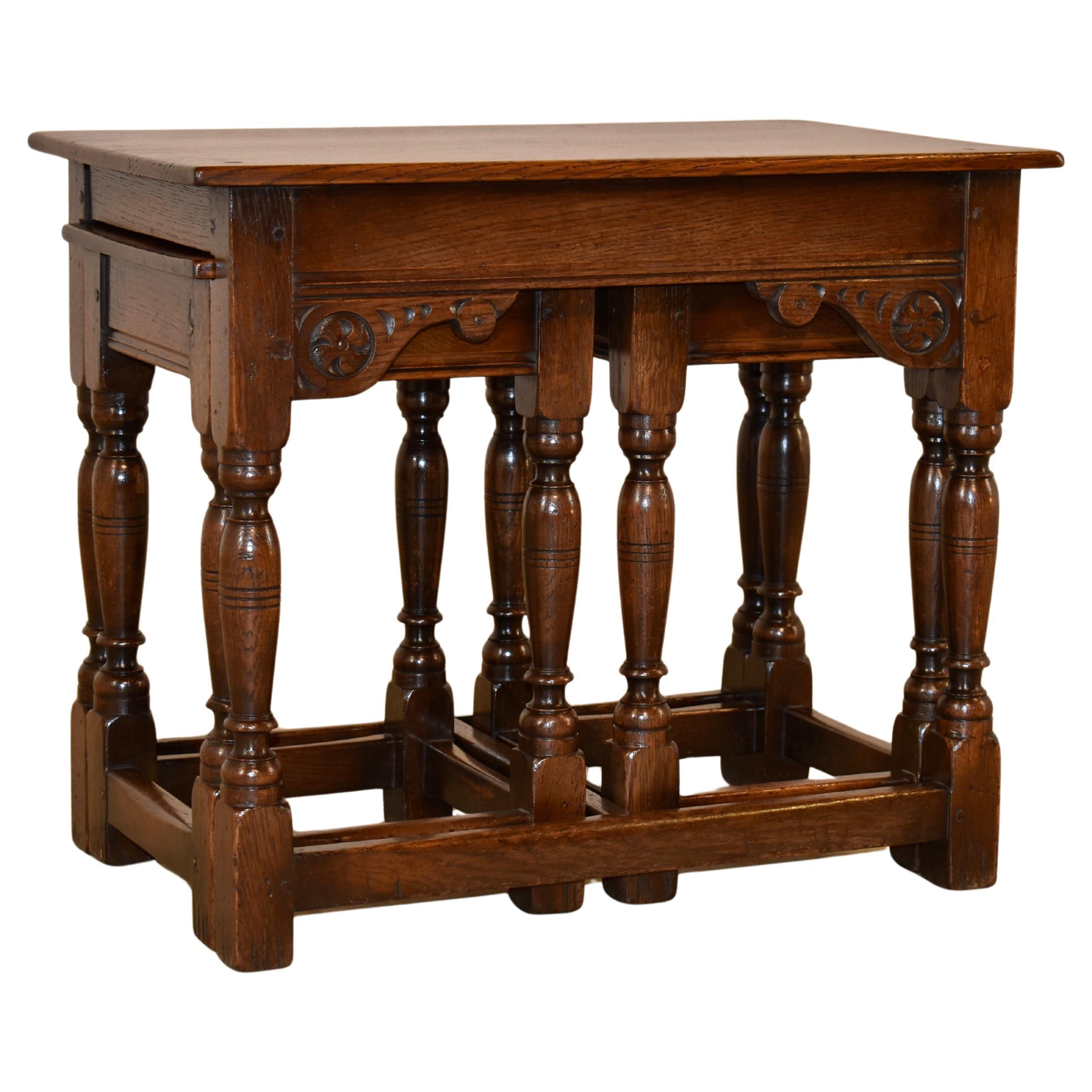 Circa 1900 Set of Three Oak Nesting Tables For Sale