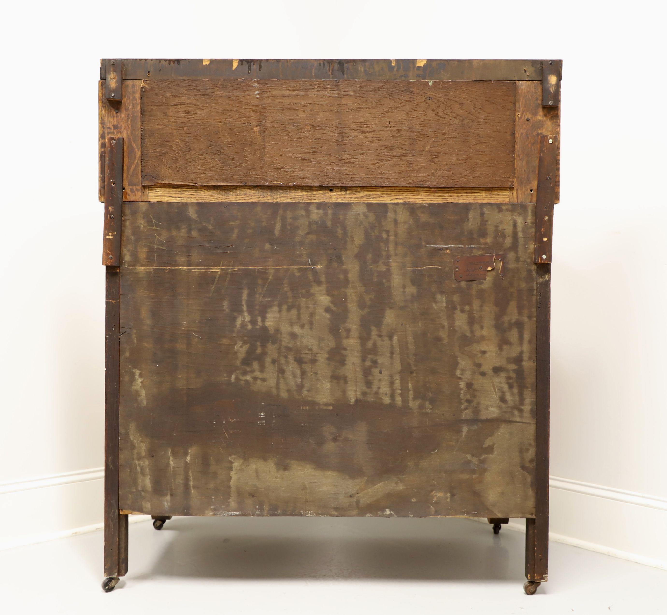Antikes Sideboard aus Tigereiche im Empire-Stil aus der viktorianischen Ära, um 1900 (amerikanisch) im Angebot