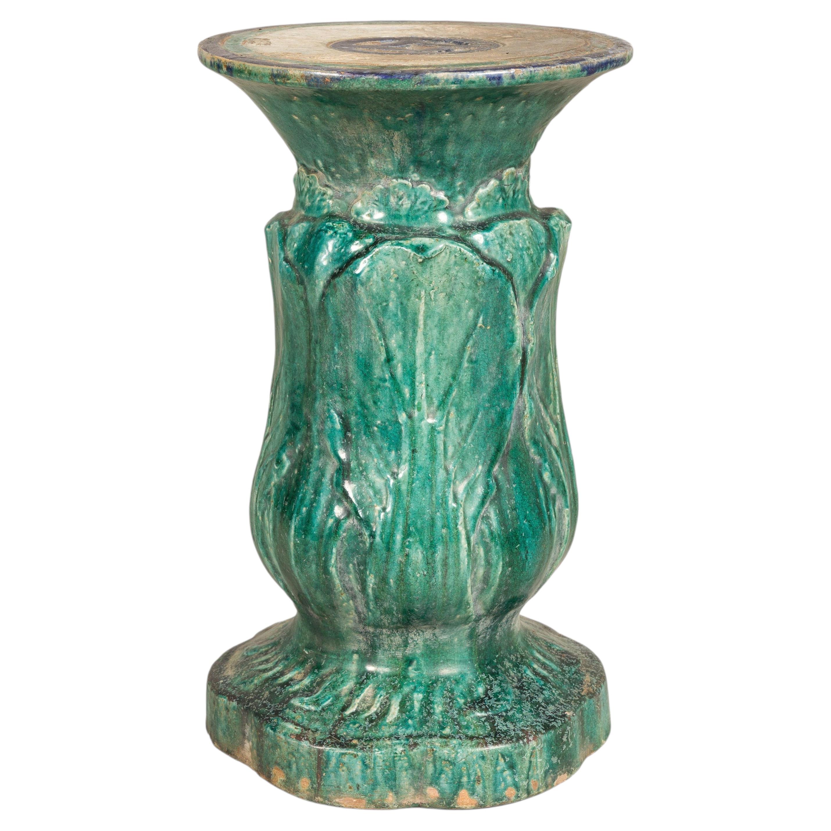 Pedestal de jardín de cerámica vietnamita (Annam) con esmalte verde, de alrededor de 1900
