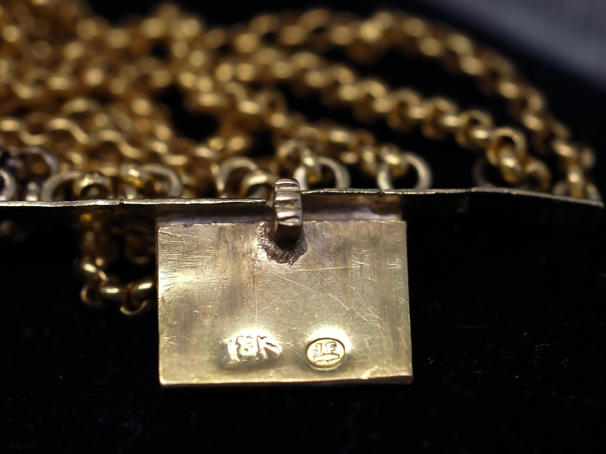 Circa 1900s 18 Karat Yellow Gold Enamel and Diamond Secret Locket Bracelet In Good Condition In Atlanta, GA