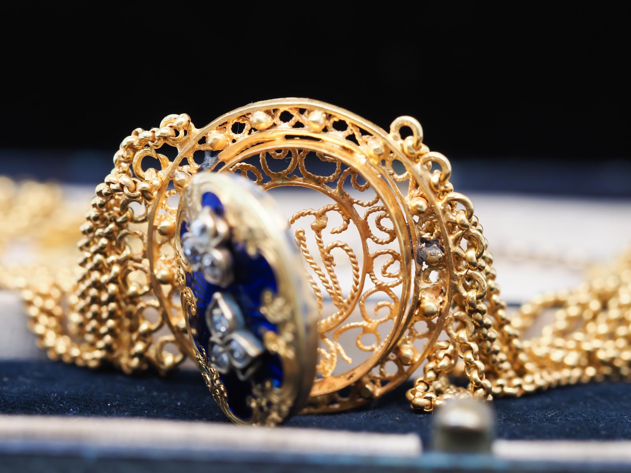 Circa 1900s 18 Karat Yellow Gold Enamel and Diamond Secret Locket Bracelet 1