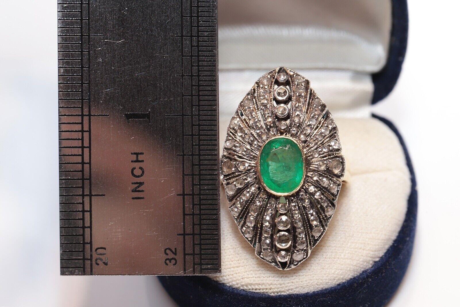 Anillo de esmeralda y diamante natural talla rosa en oro de 18 quilates de la época de 1900 en venta 5