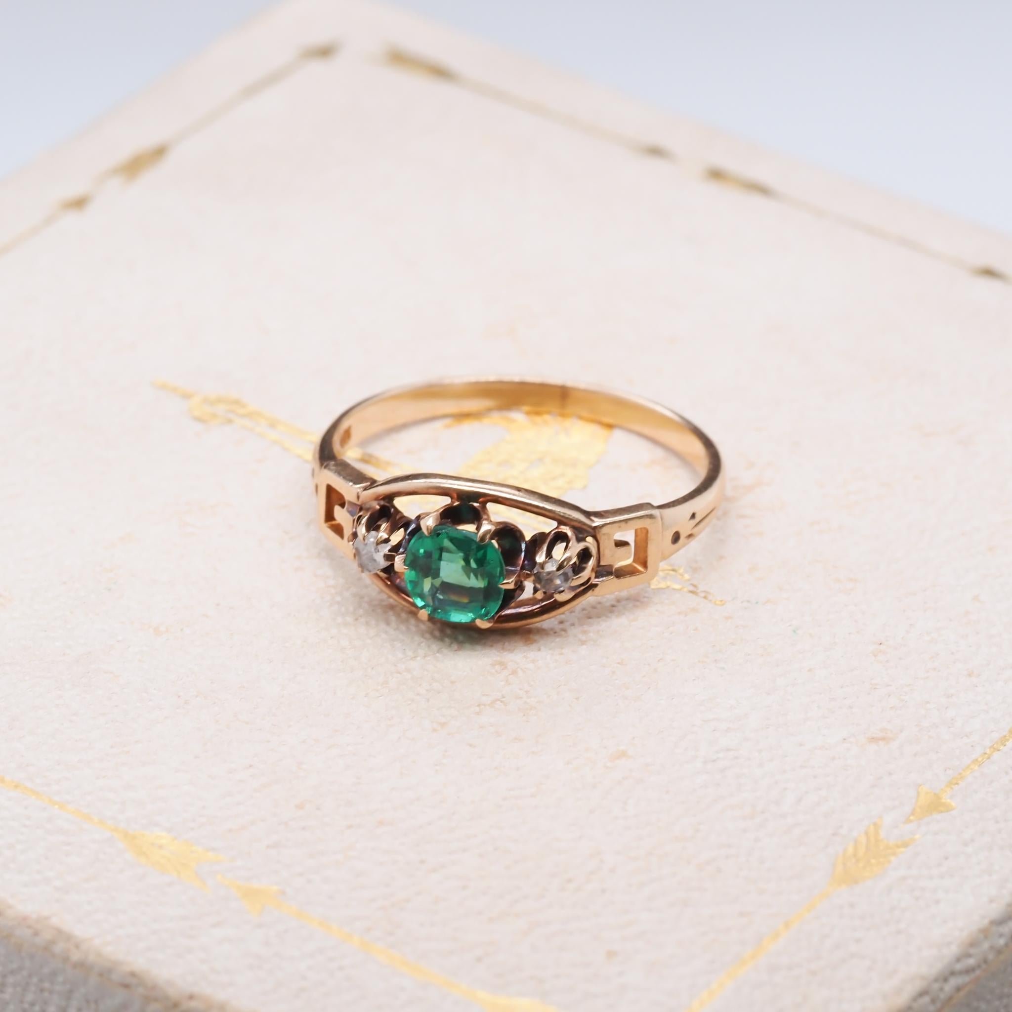 Circa 1900s Edwardian Emerald and Rose Cut Diamond Engagement Ring 1