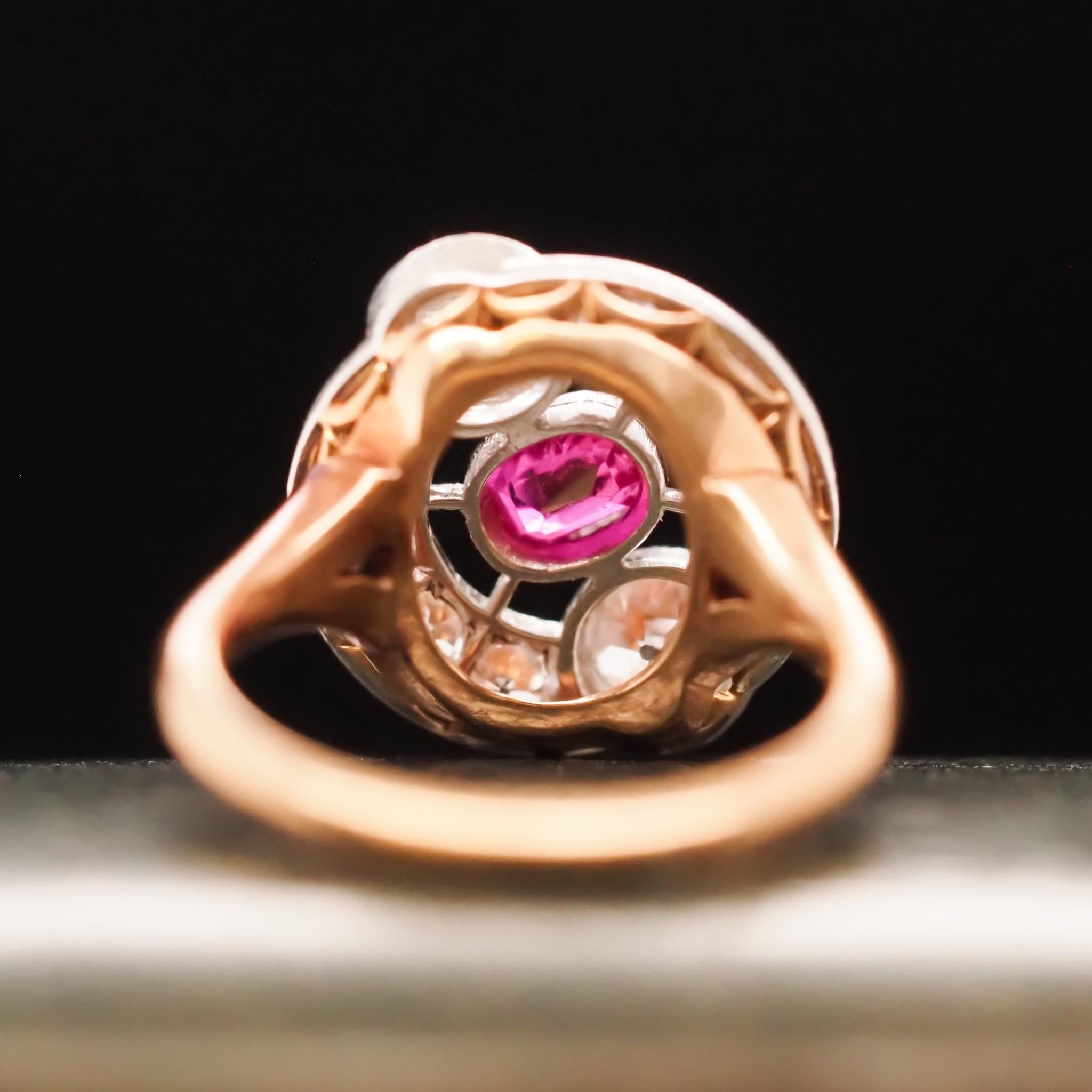 Ring aus edwardianischem natürlichem Rubin und altem europäischem Diamanten, um 1900 Damen im Angebot