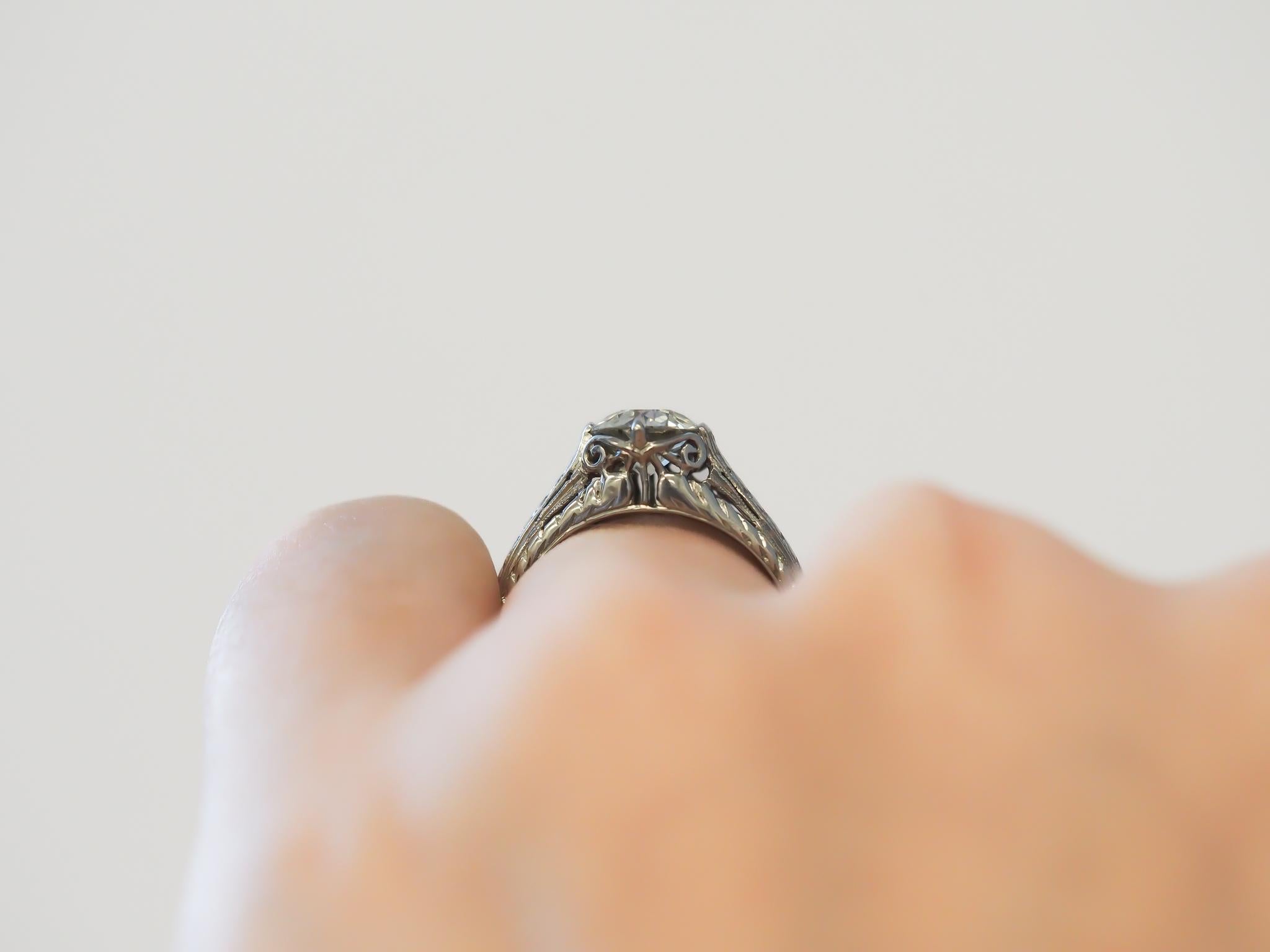 Circa 1900S GIA 1.04ct Platinum Old European Diamond Engagement Ring For Sale 1