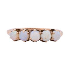Bague mode empilable en or jaune 10k avec cabochon en opale:: datant des années 1900