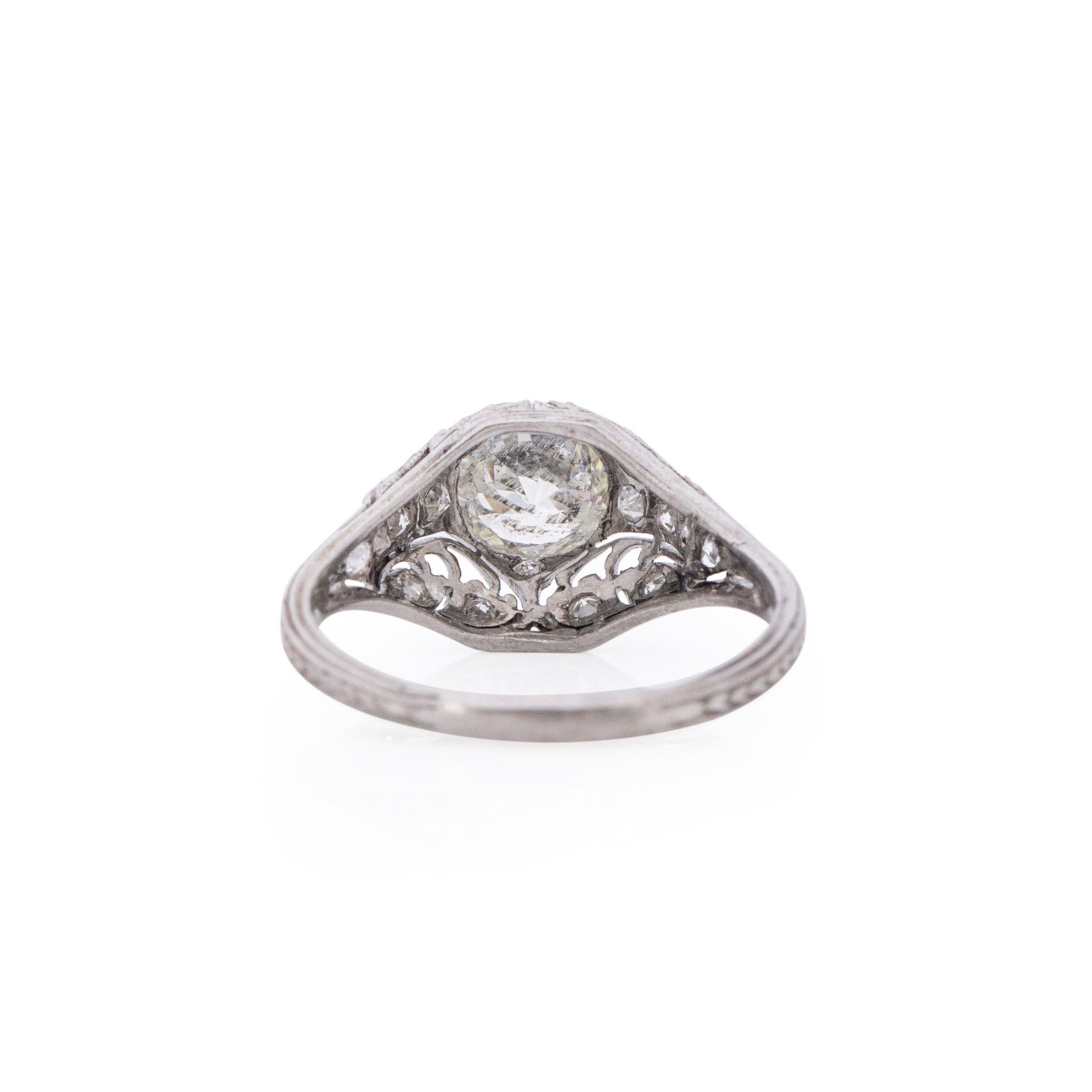 Circa 1901 Edwardian Platinum .98Ct Diamond Antique Filigree Engagement Ring In Good Condition For Sale In Addison, TX