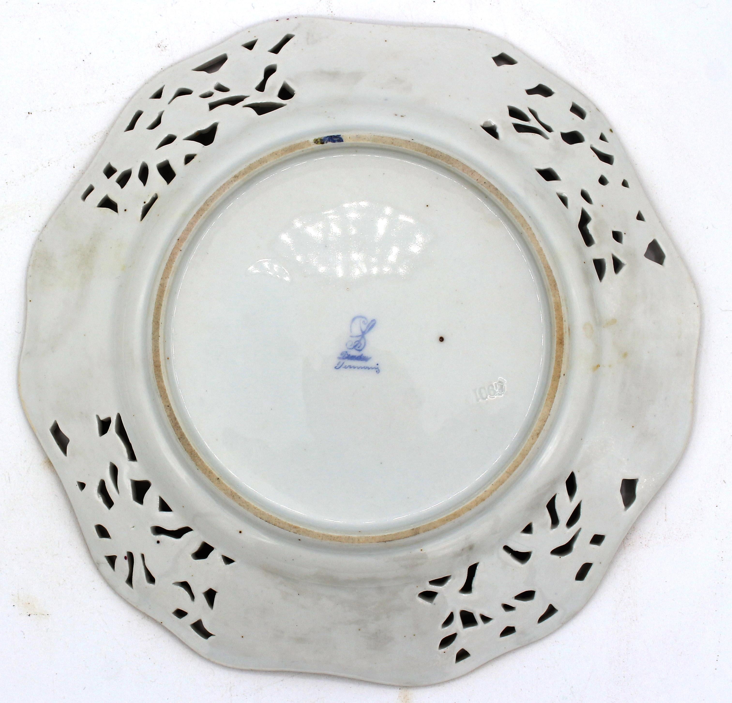 Ceramic Circa 1902-1911 Facing Pair of Reticulated Porcelain Dessert Plates, Carl Thieme For Sale