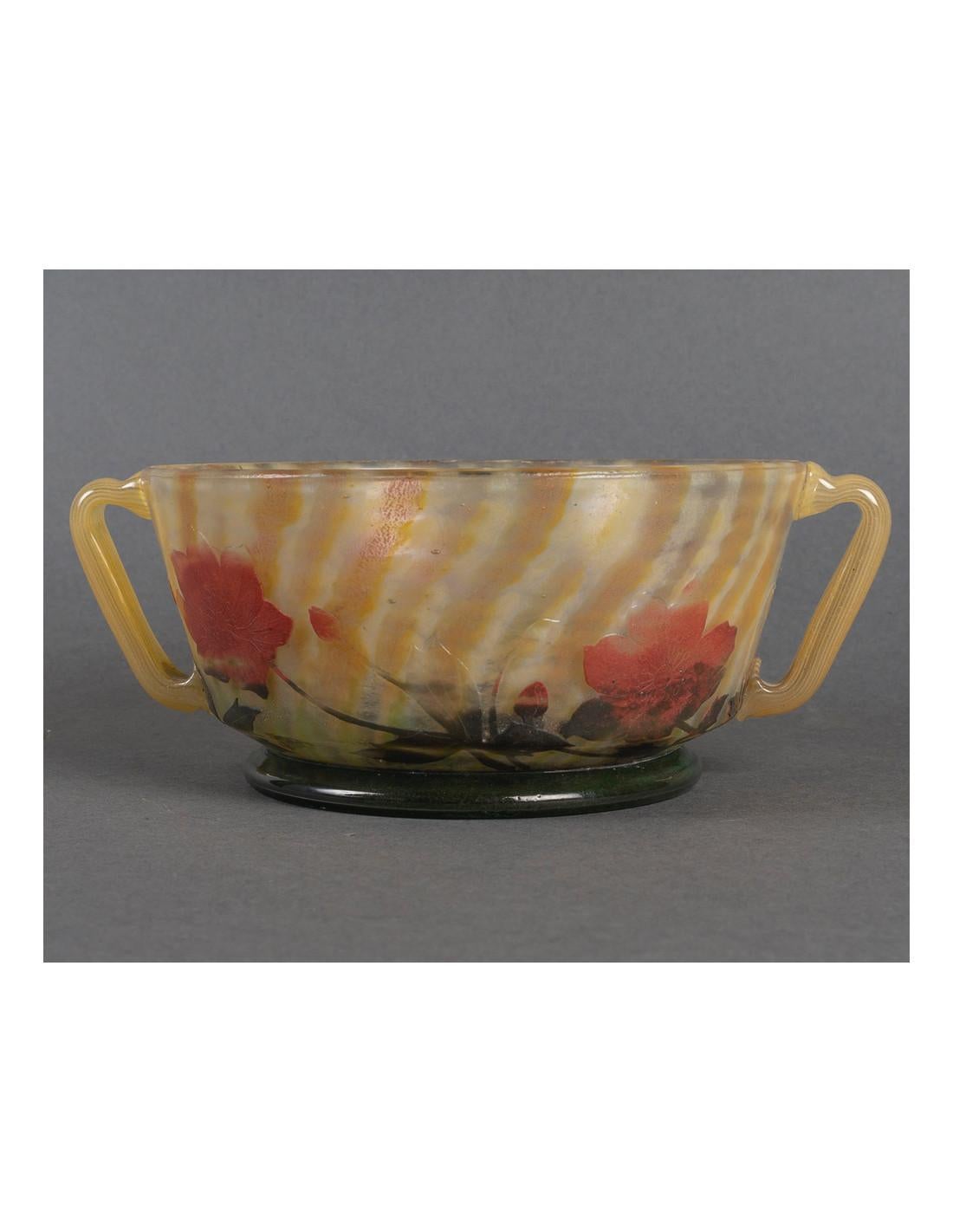 Circa 1905 - DAUM Nancy, Glass bowl In Good Condition For Sale In SAINT-OUEN-SUR-SEINE, FR