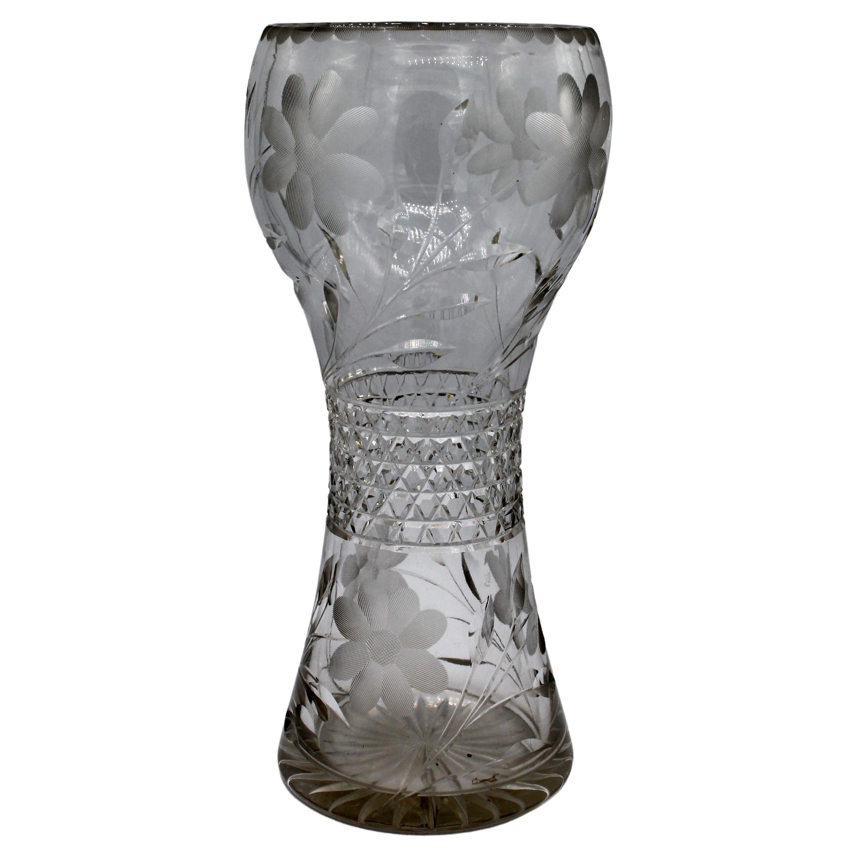 https://a.1stdibscdn.com/circa-1910-american-brilliant-cut-glass-vase-for-sale/f_64582/f_317436021671055801473/f_31743602_1671055802612_bg_processed.jpg