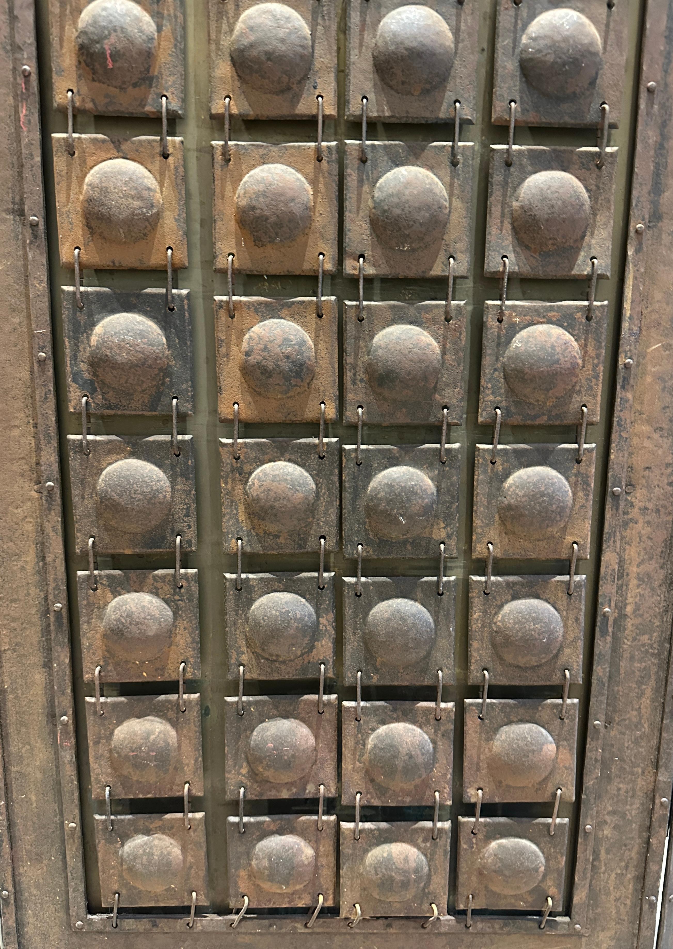 Parafuoco Decorative Crafts del 1910 circa Attribuito a Richard Riemerschmid in vendita 1