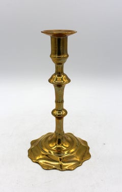 CIRCA 1910 Coppia di candelabri in ottone inglese di epoca edoardiana