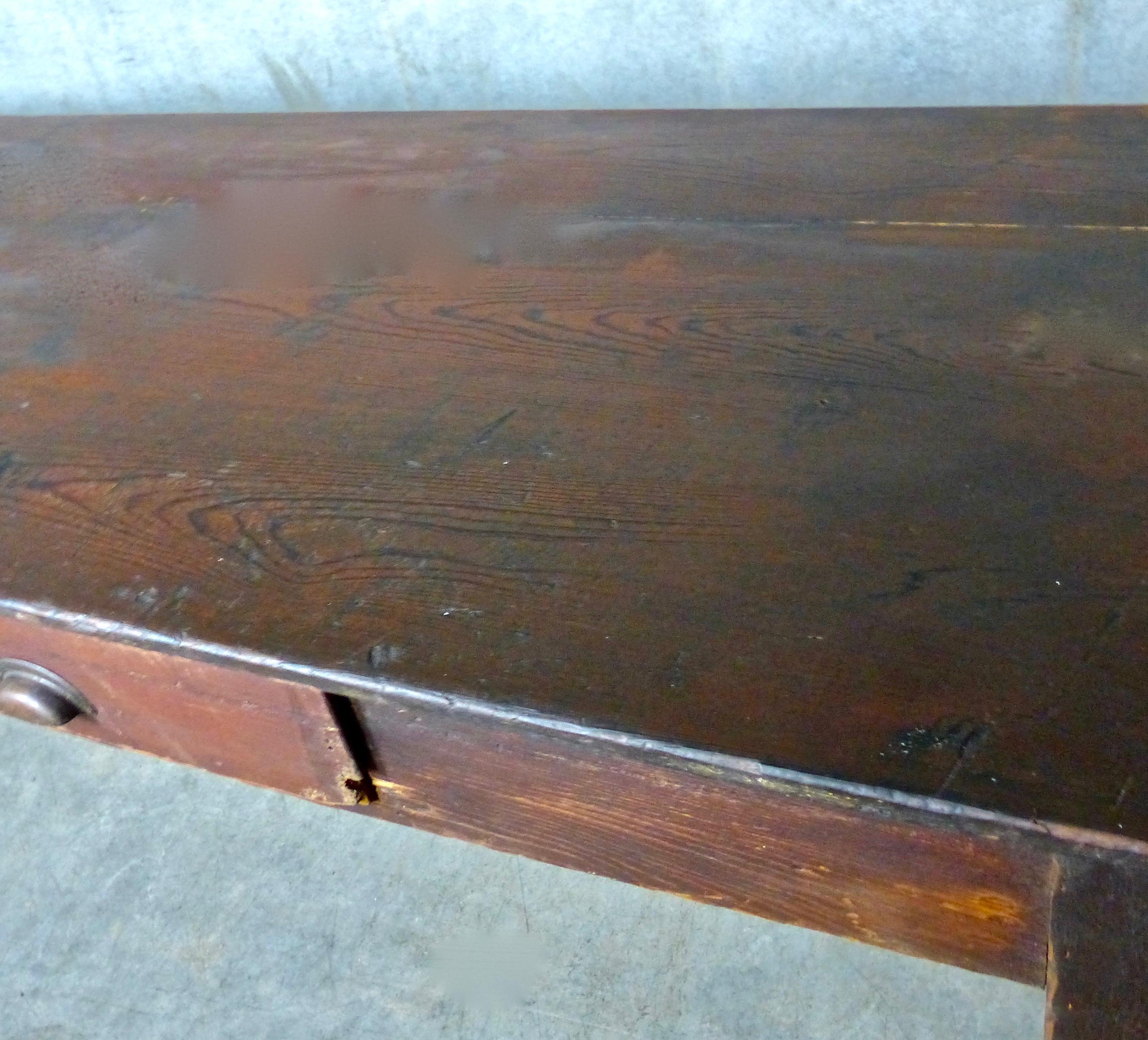 Fir Wood Country Dining Table, circa 1910 In Good Condition In Surrey, BC
