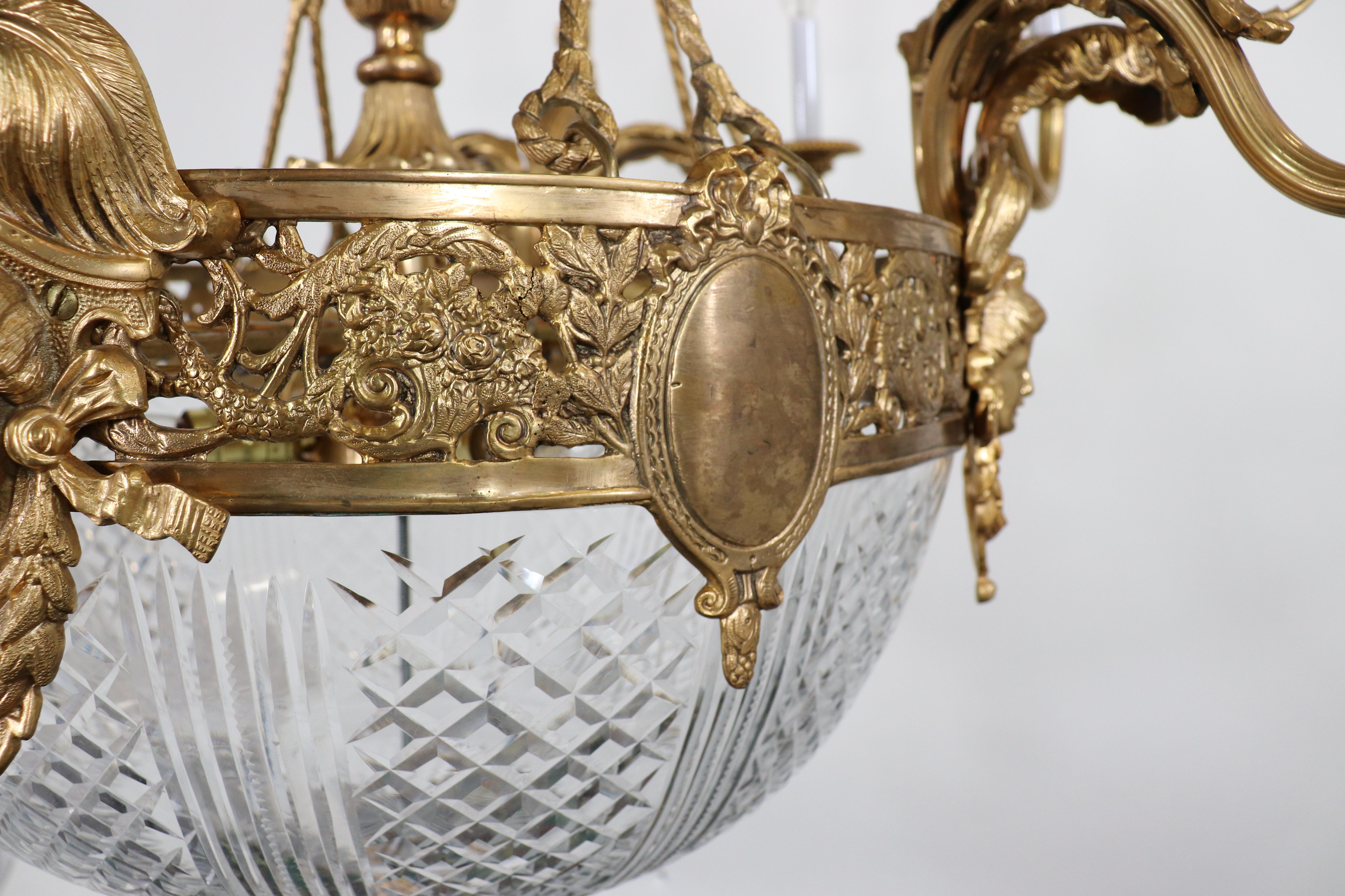 Circa 1910 French Beaux-Arts Gilt Bronze Chandelier For Sale 2
