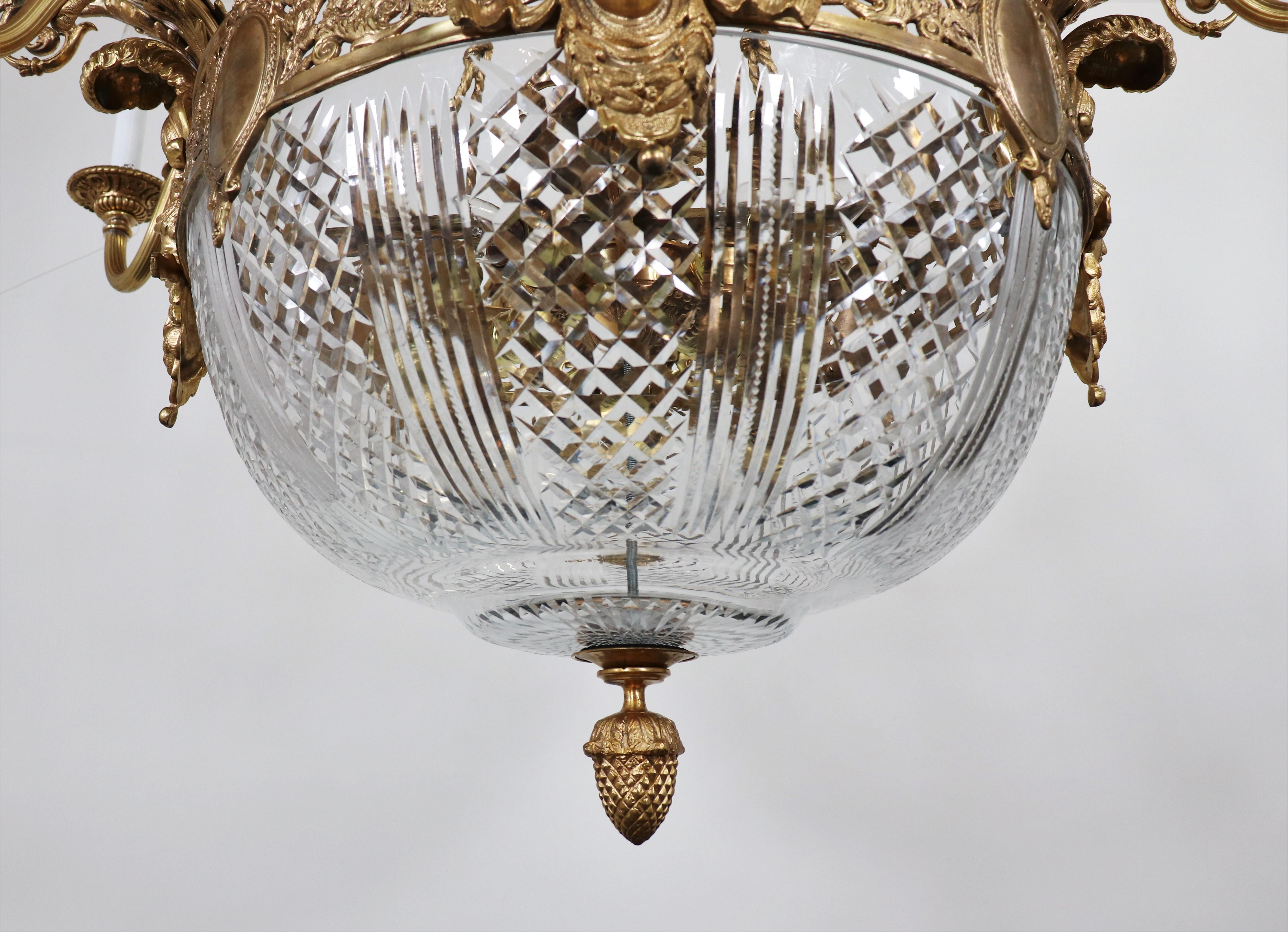 Circa 1910 French Beaux-Arts Gilt Bronze Chandelier For Sale 6