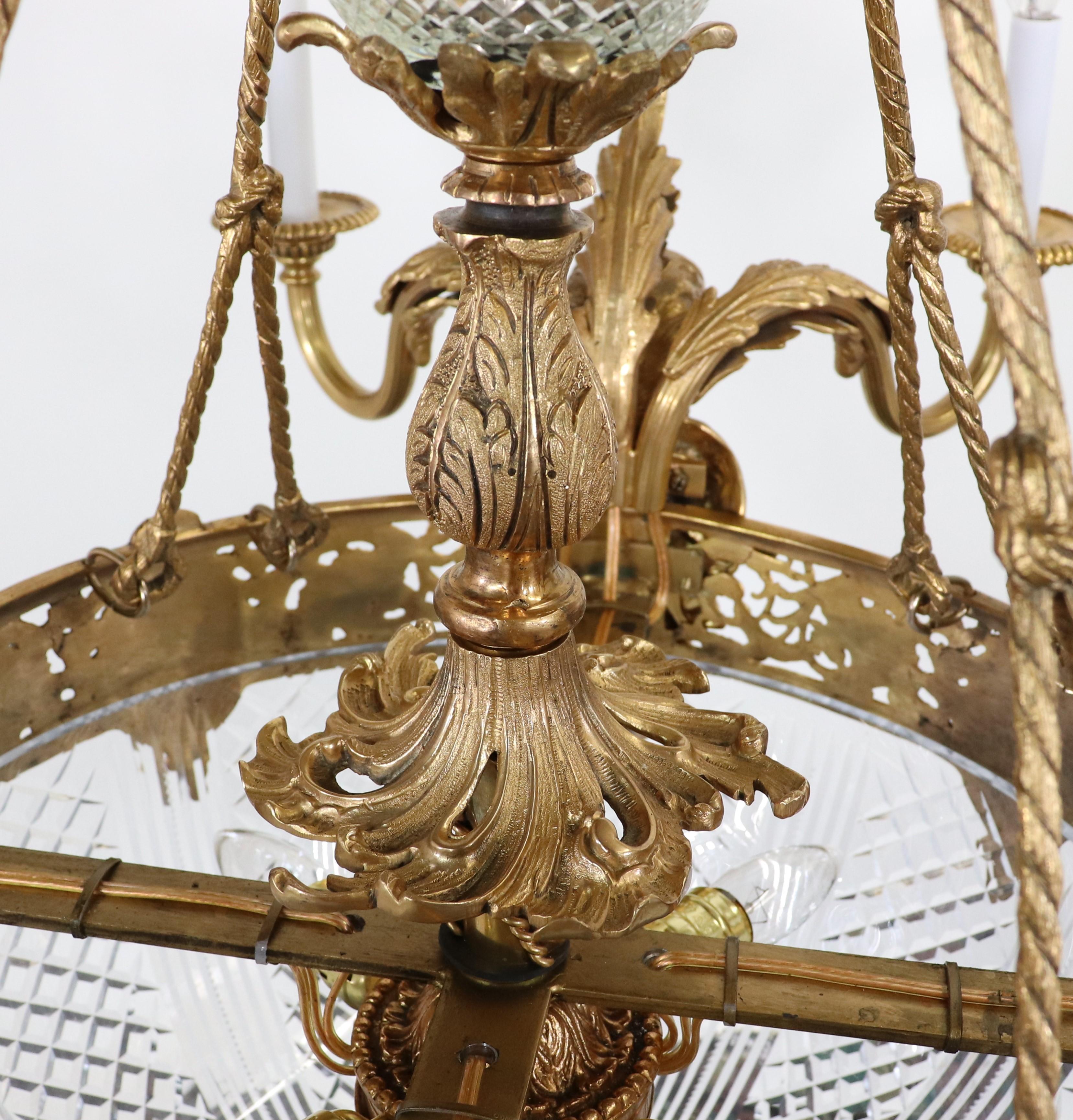 Early 20th Century Circa 1910 French Beaux-Arts Gilt Bronze Chandelier For Sale