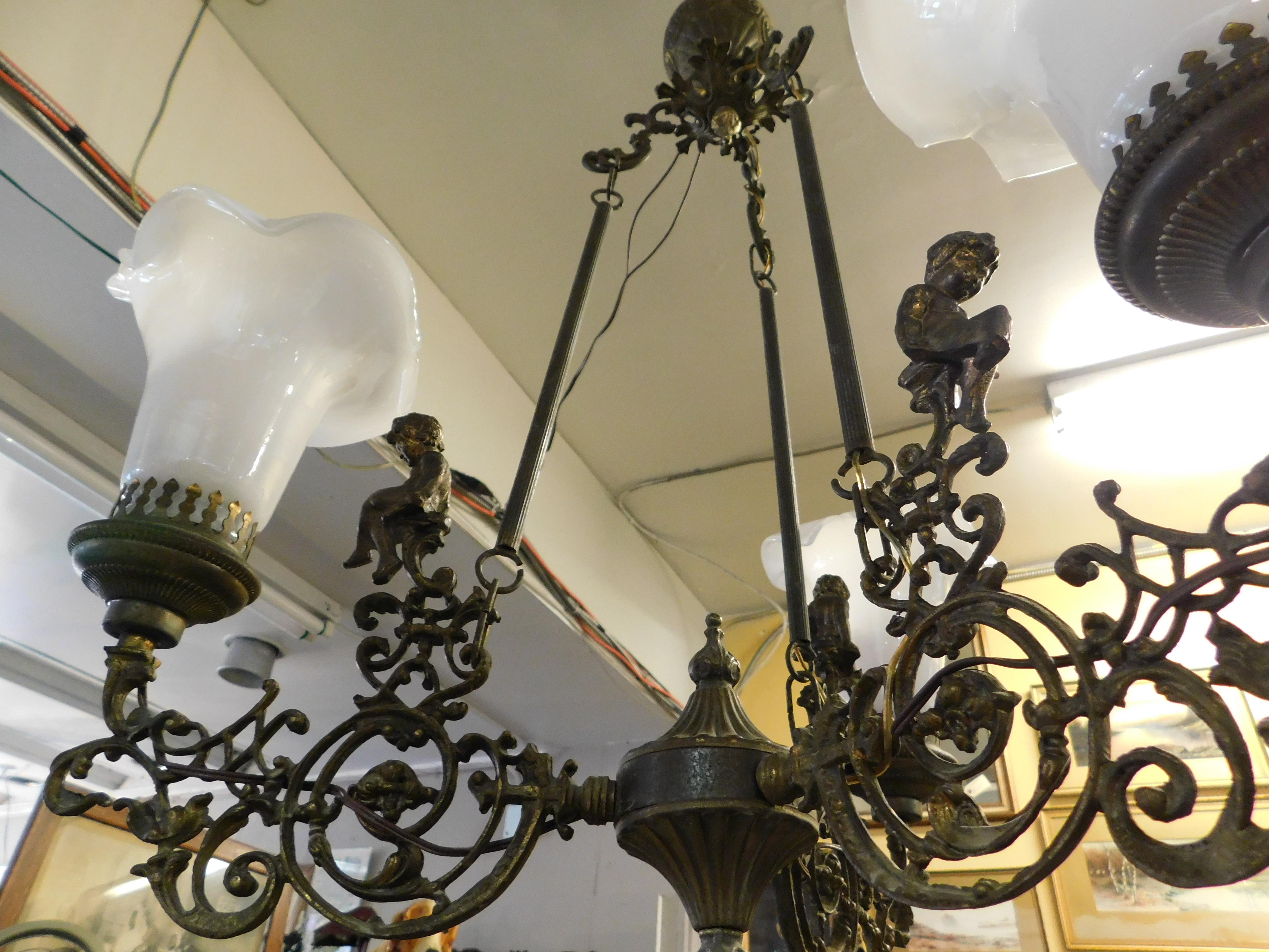 French Figural Bronze Chandelier with Italian Putti's Cherubs, circa 1910 For Sale 6