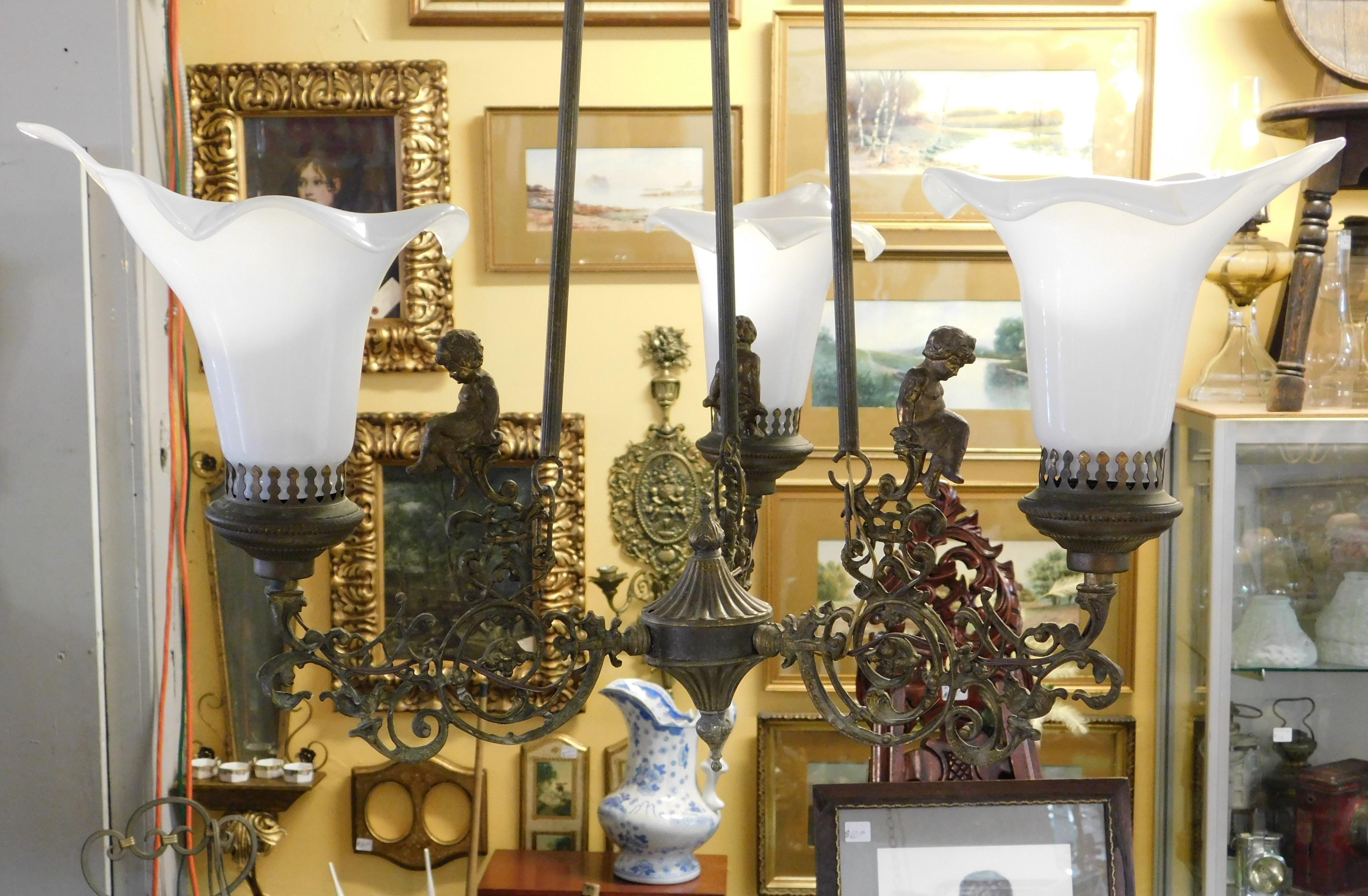 French Figural Bronze Chandelier with Italian Putti's Cherubs, circa 1910 In Good Condition For Sale In Hamilton, Ontario