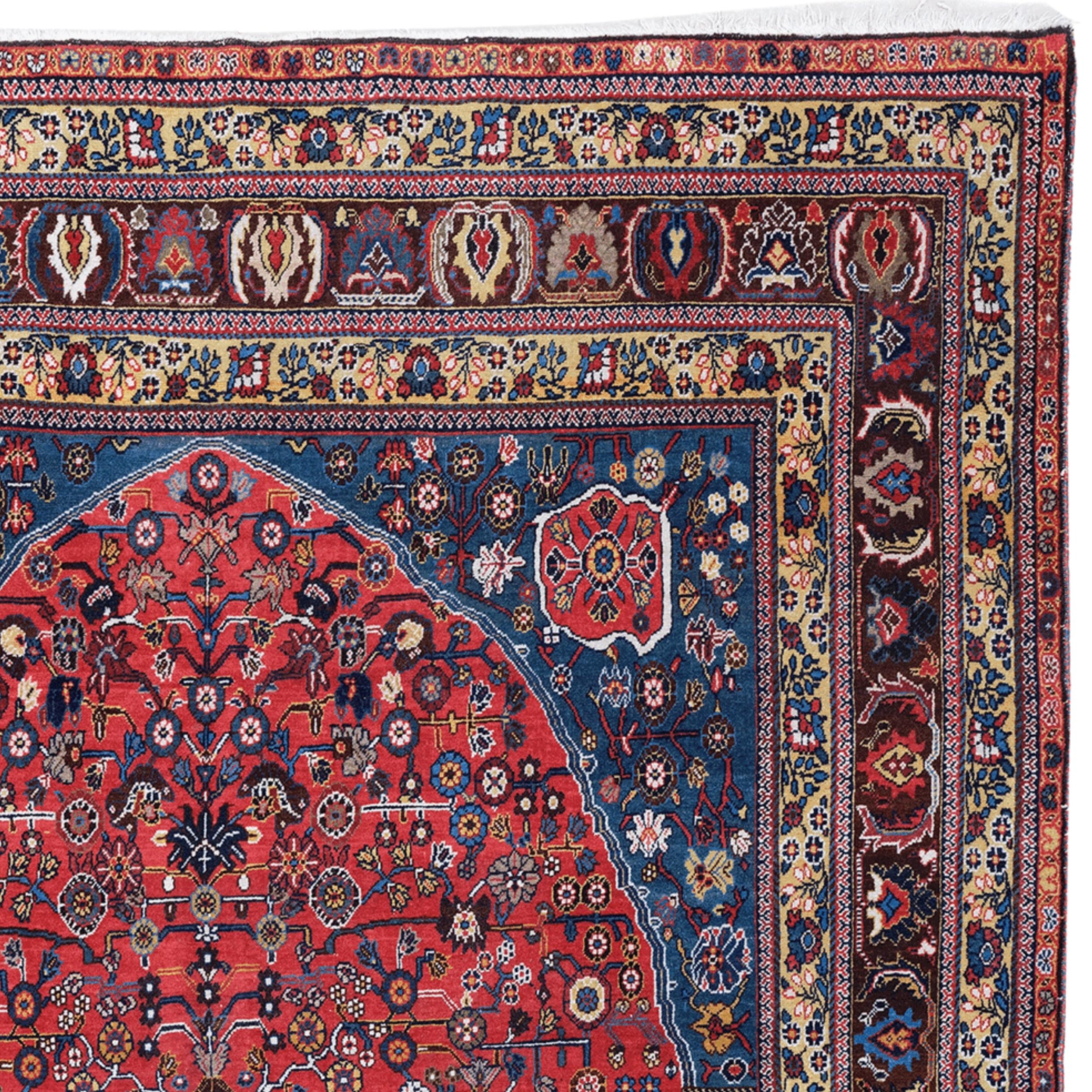 Circa 1910 Persian Kashkuli Rug (Handgeknüpft) im Angebot