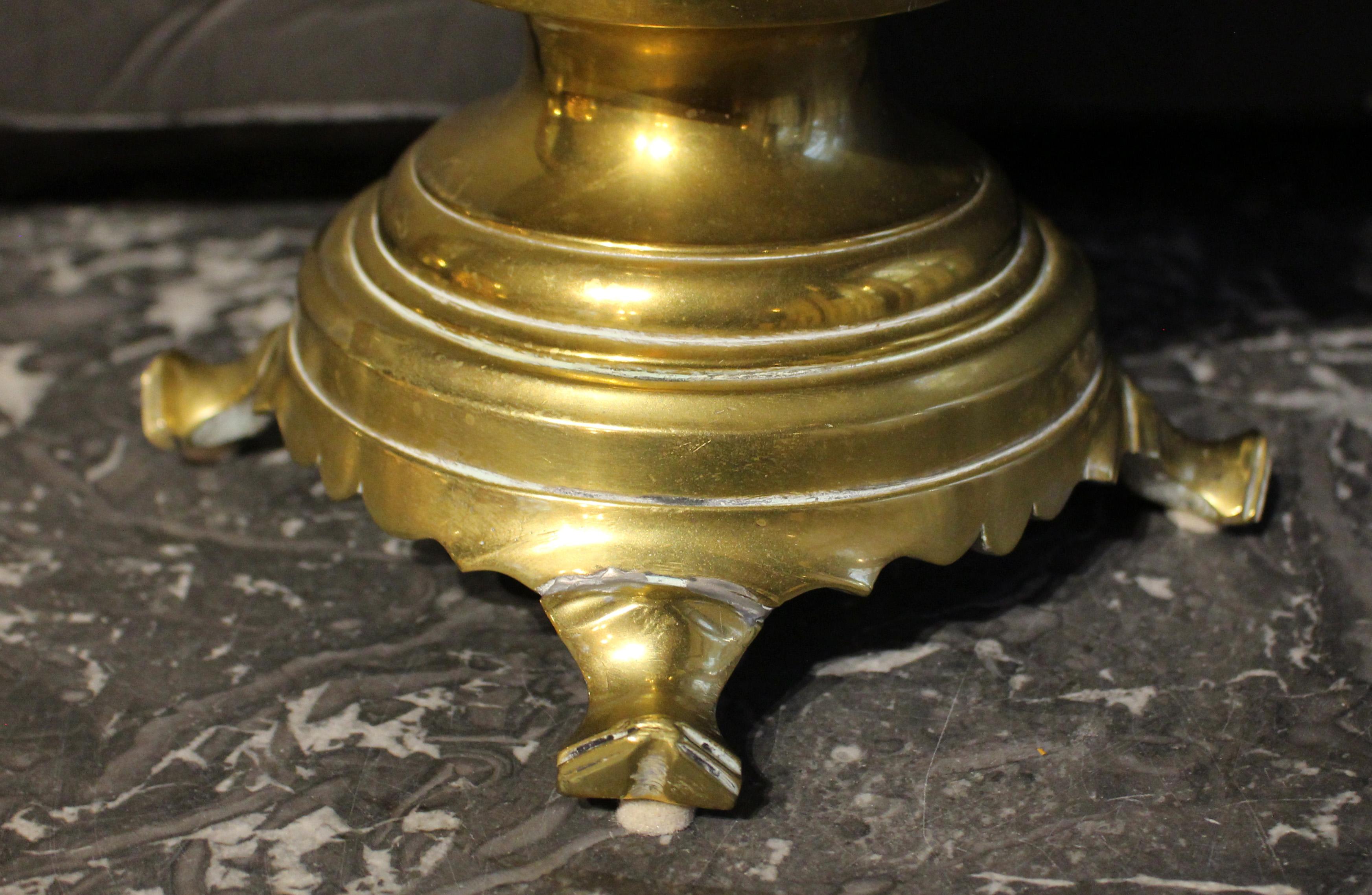 Samovar ruso de 1910 Latón en venta