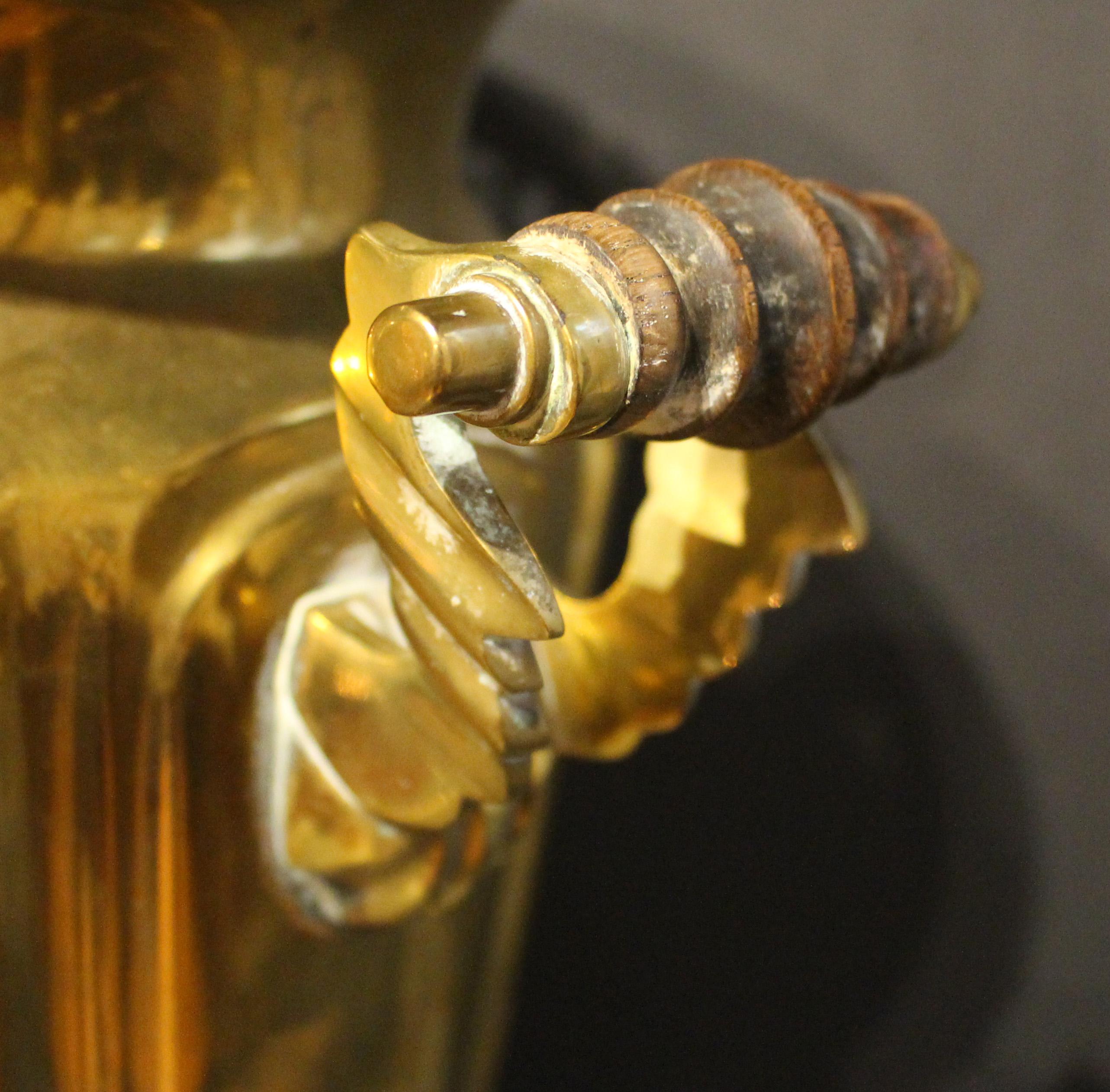 Samovar ruso de 1910 en venta 1