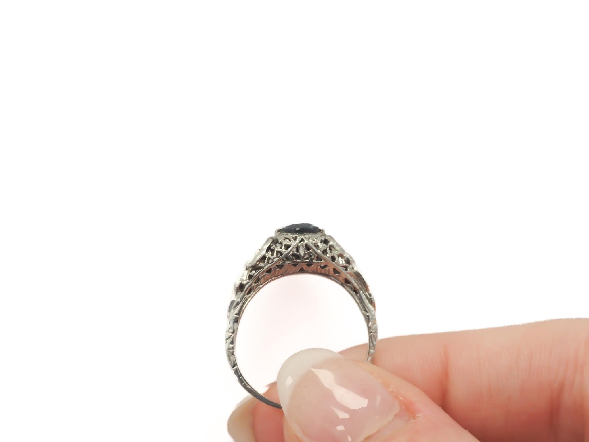 Women's Circa 1910s GIA 1.08ct Unheated Blue Sapphire Engagement Ring For Sale
