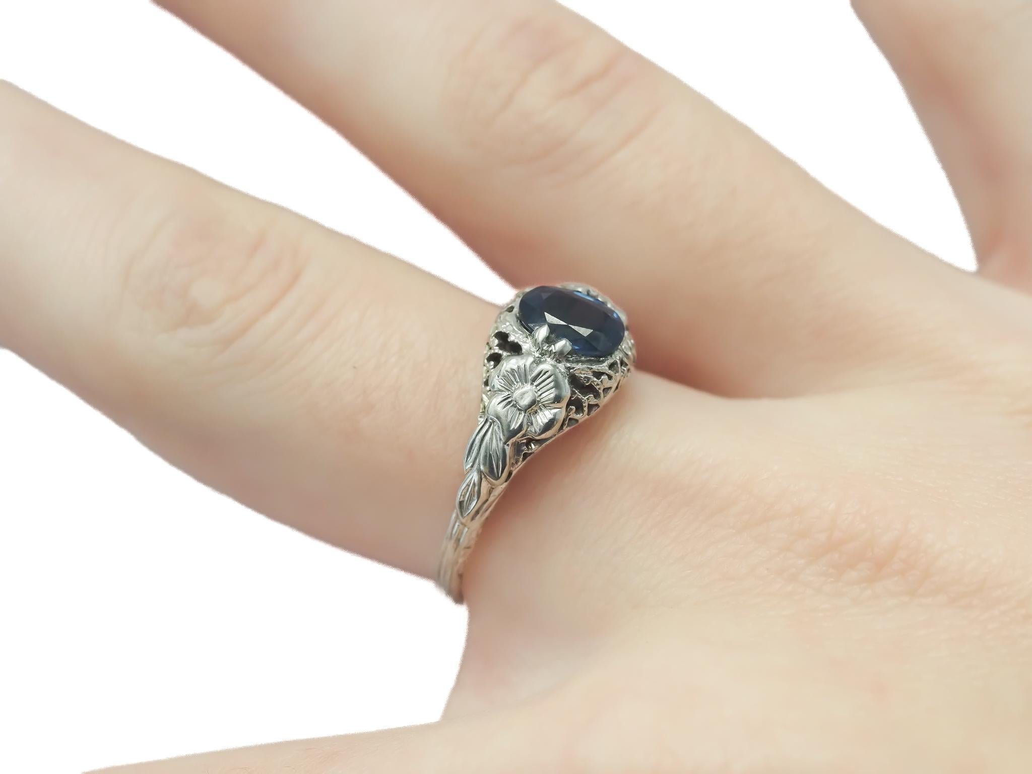 Circa 1910s GIA 1.08ct Unheated Blue Sapphire Engagement Ring For Sale 1