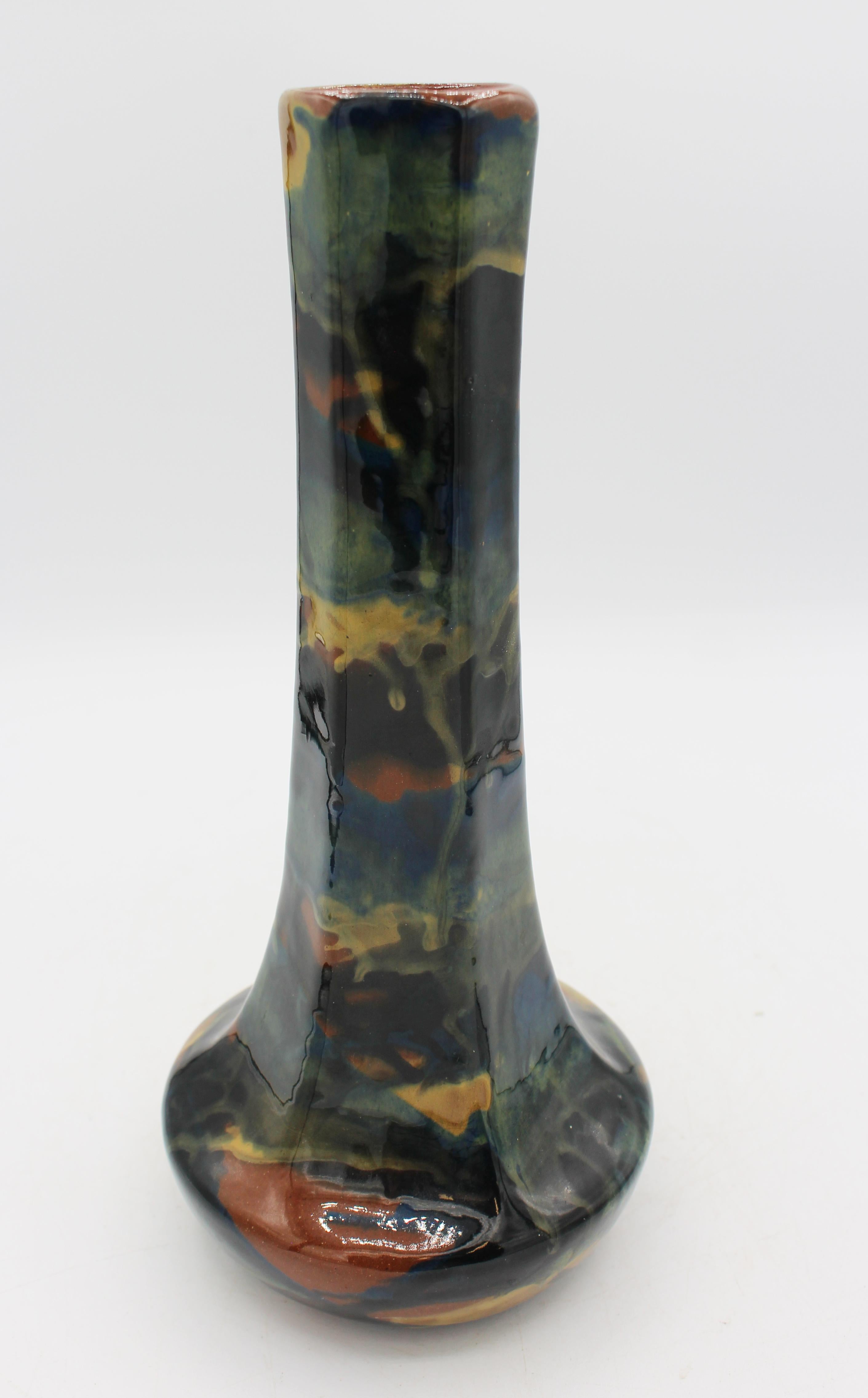 Circa 1912-1921 Peters & Reed Pottery Hexagonal Vase For Sale 3
