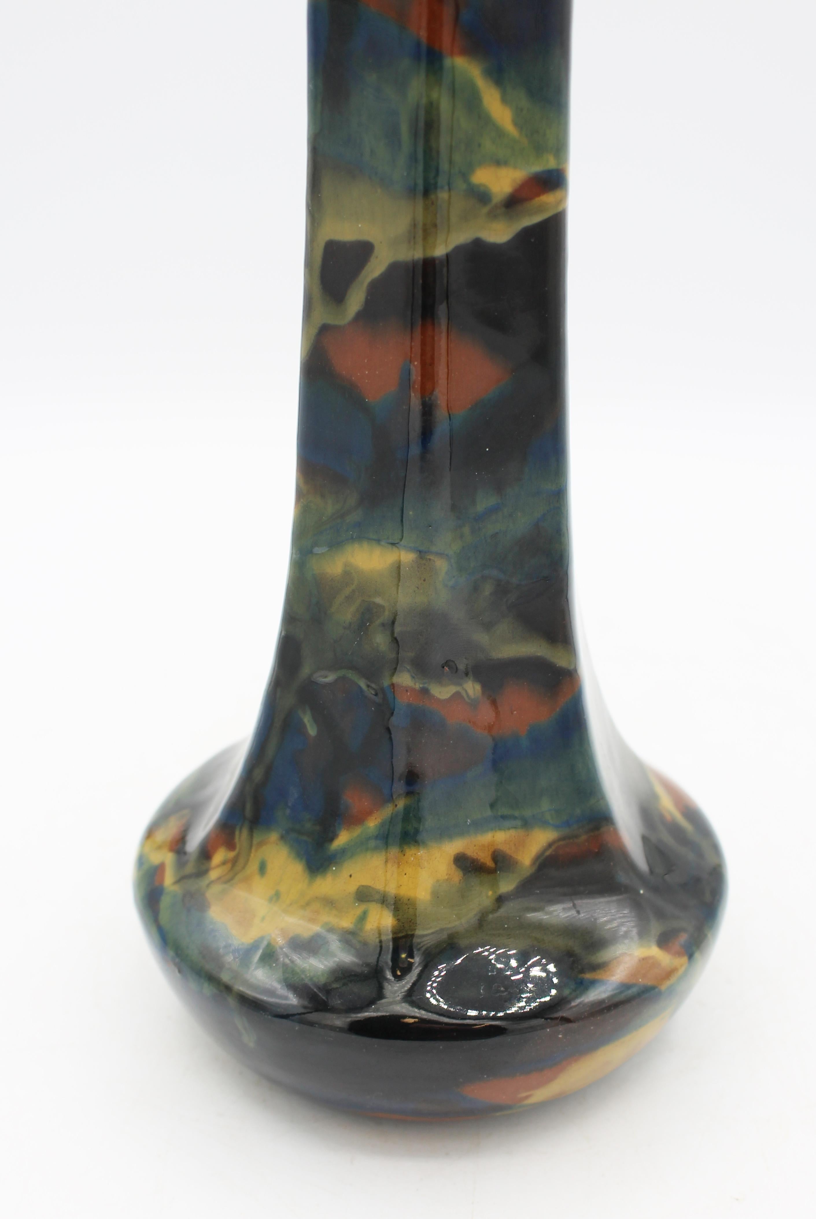 Circa 1912-1921 Peters & Reed Pottery Hexagonal Vase In Good Condition For Sale In Chapel Hill, NC