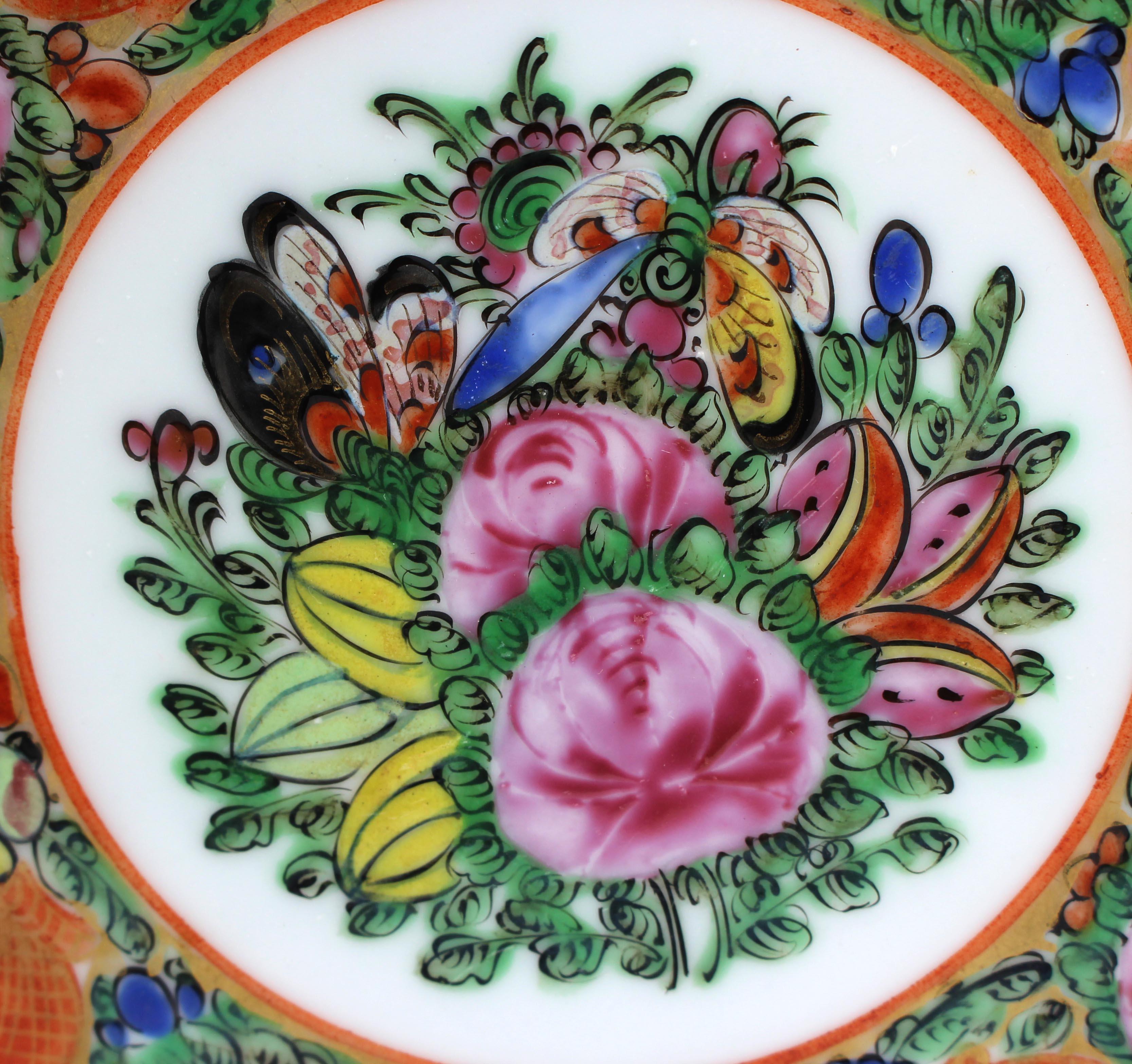Circa 1915 Pair of Rose Canton Chinese Export Plates 1