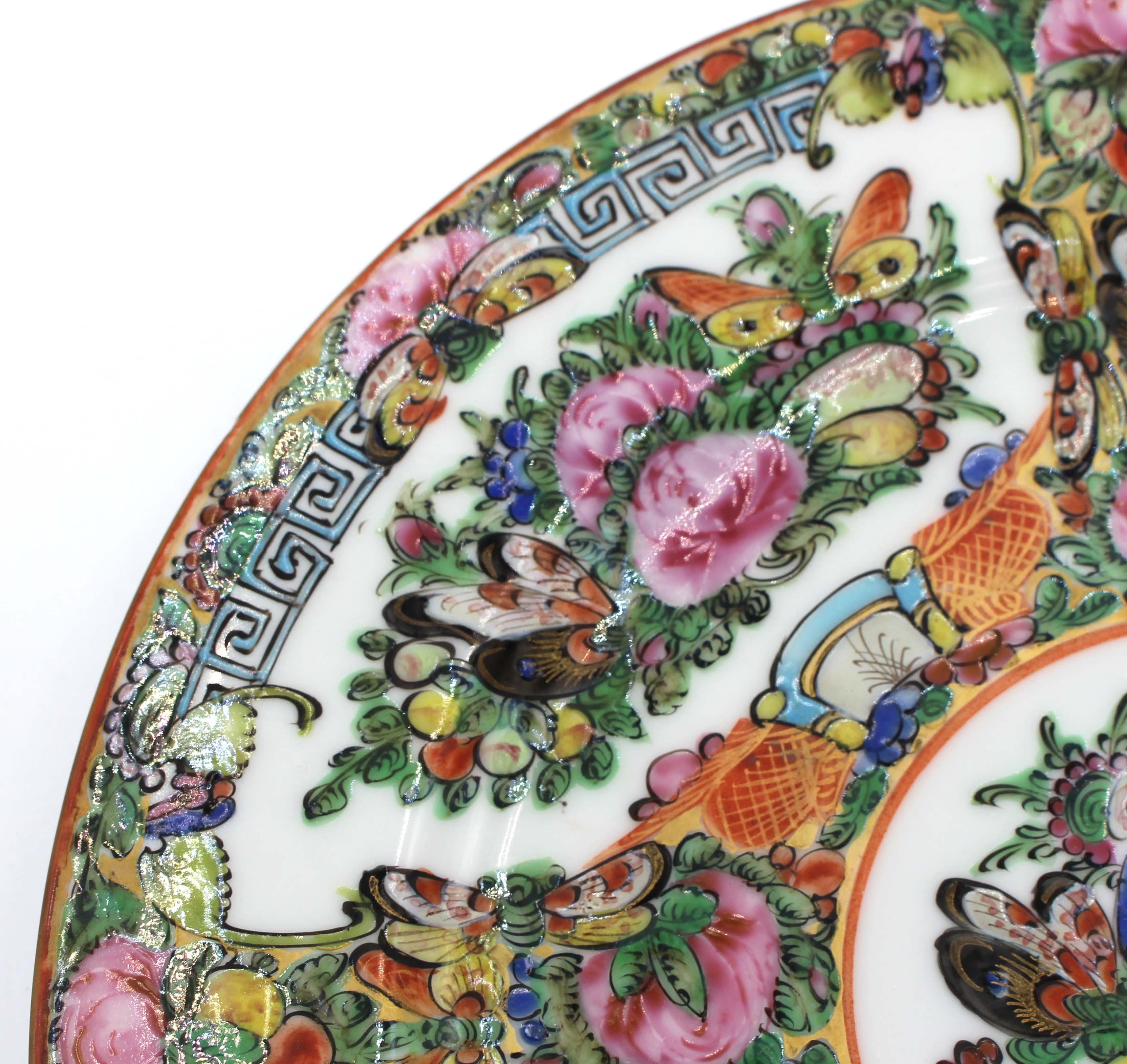 Circa 1915 Pair of Rose Canton Chinese Export Plates 2