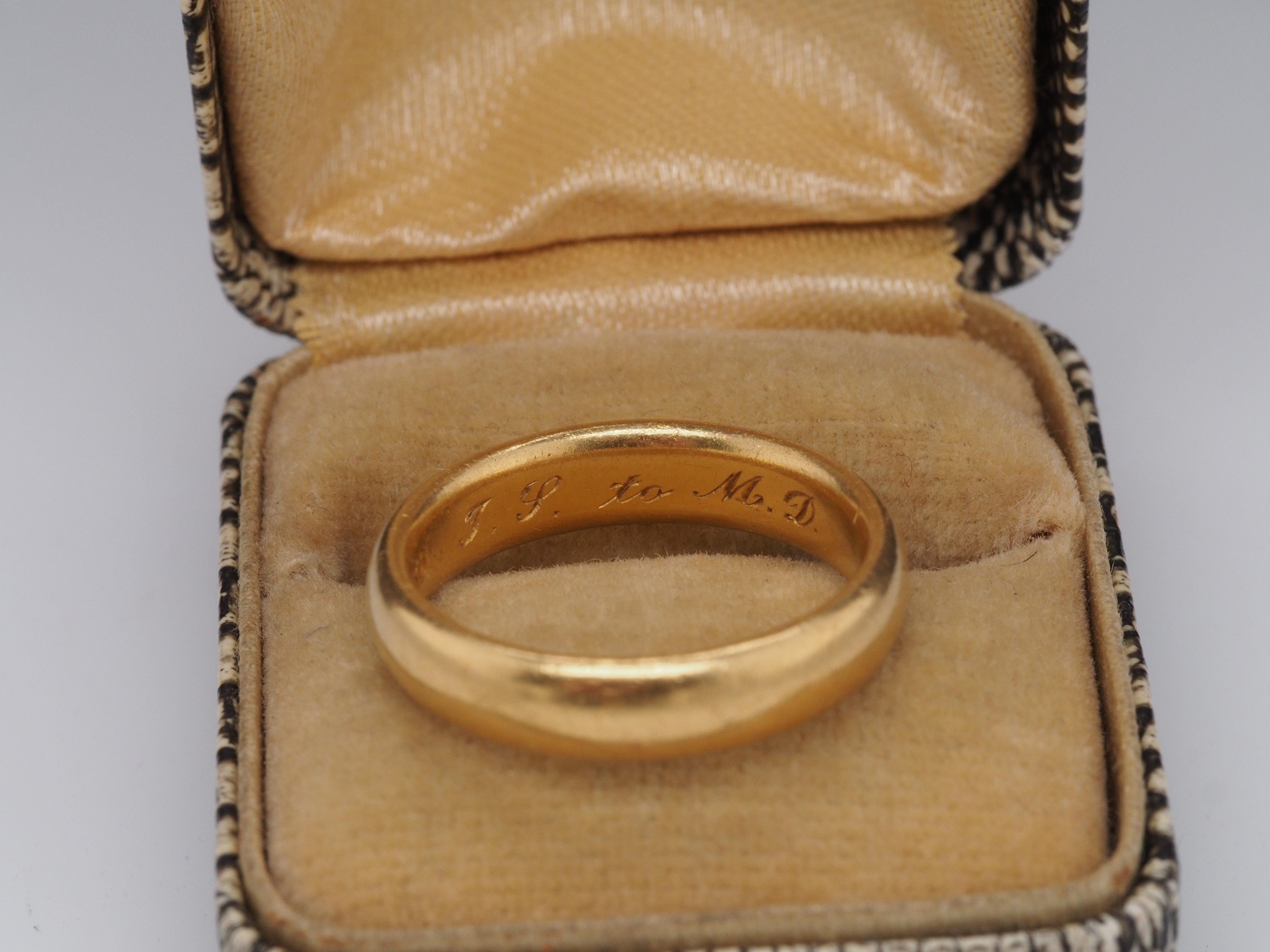Circa 1918 Tiffany & Co Ehering mit Datumsgravur, 22 Karat Gelbgold Damen