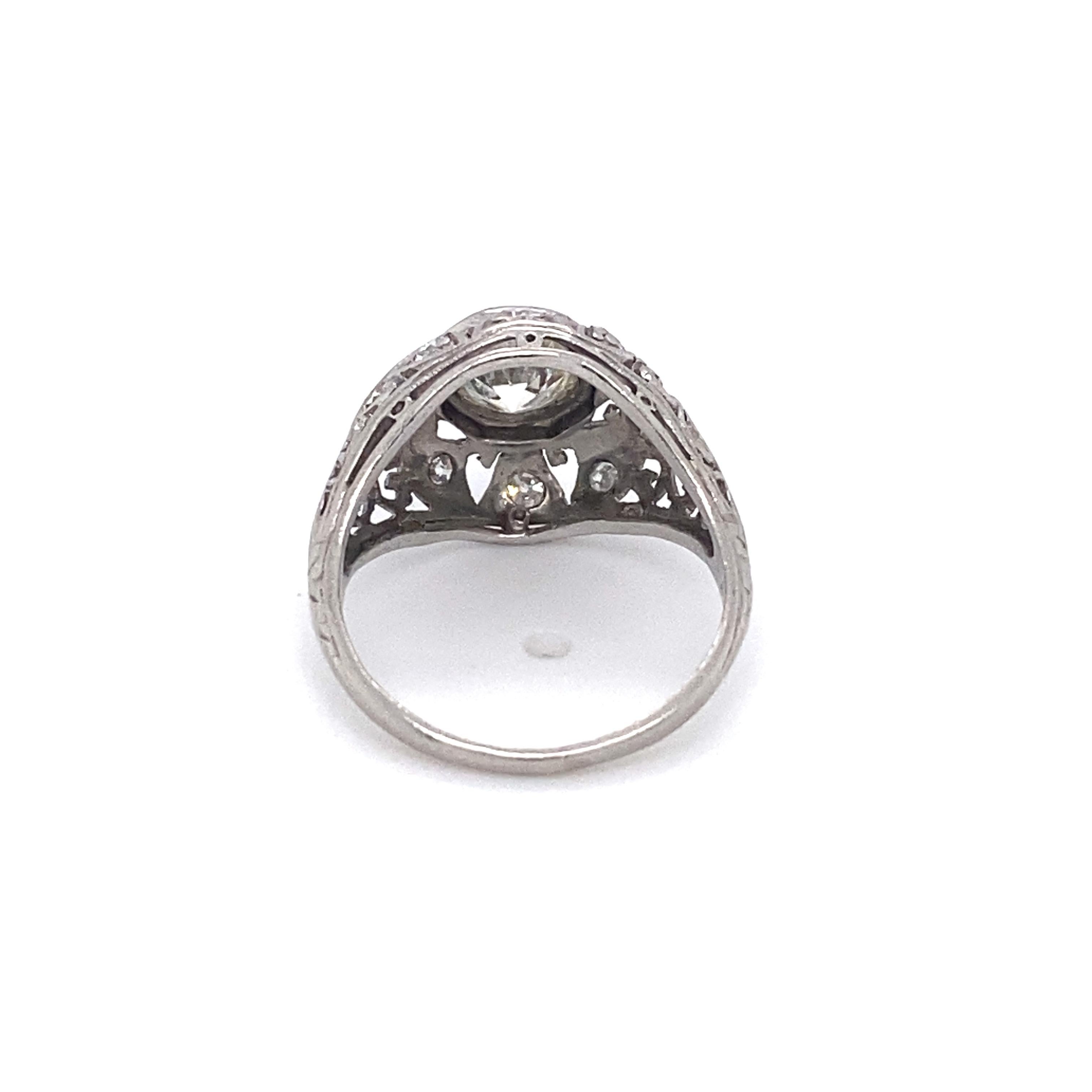 Circa 1920 Art Deco 0.93 Carat Diamond Ring, Platinum In Excellent Condition For Sale In Atlanta, GA