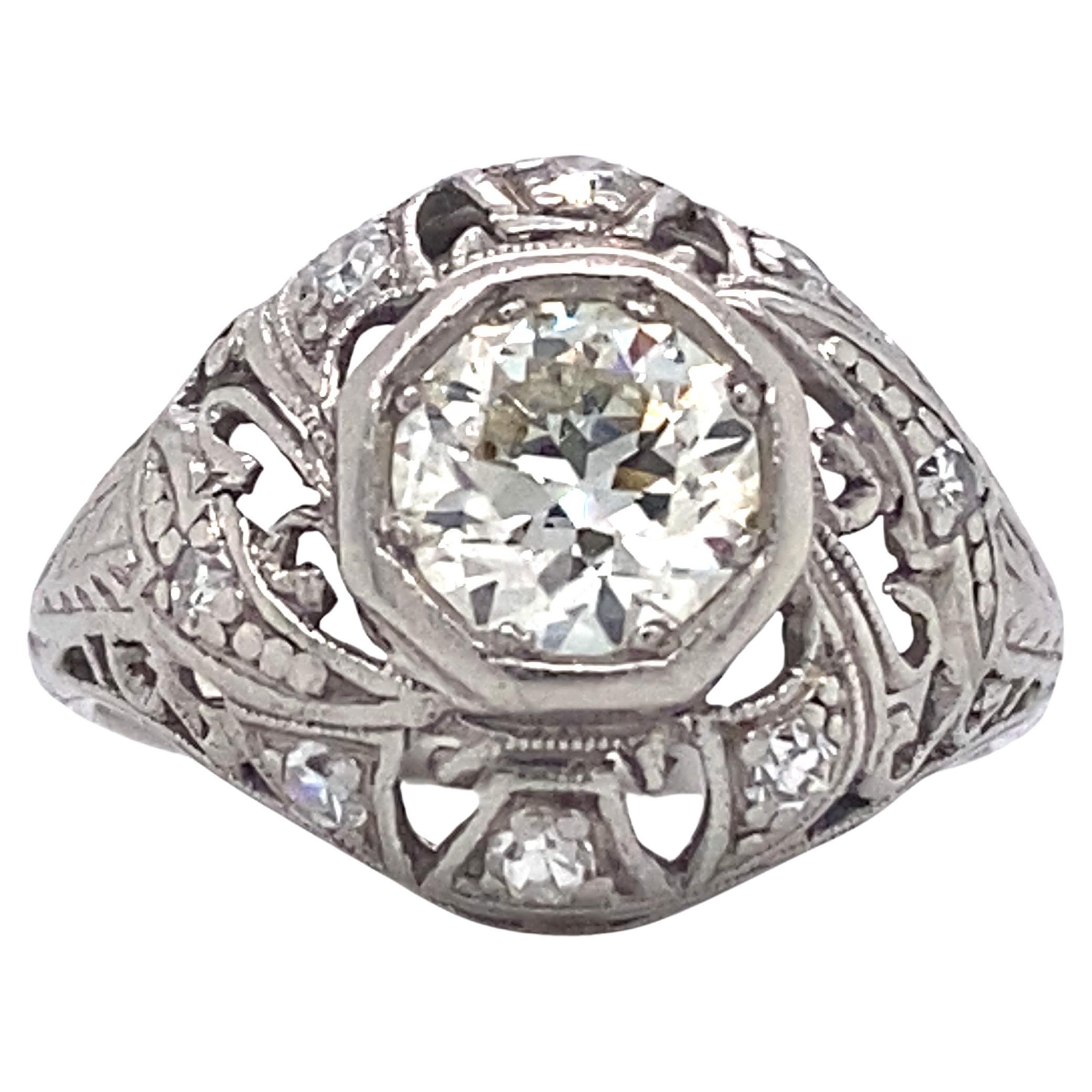 Circa 1920 Art Deco 0.93 Carat Diamond Ring, Platinum