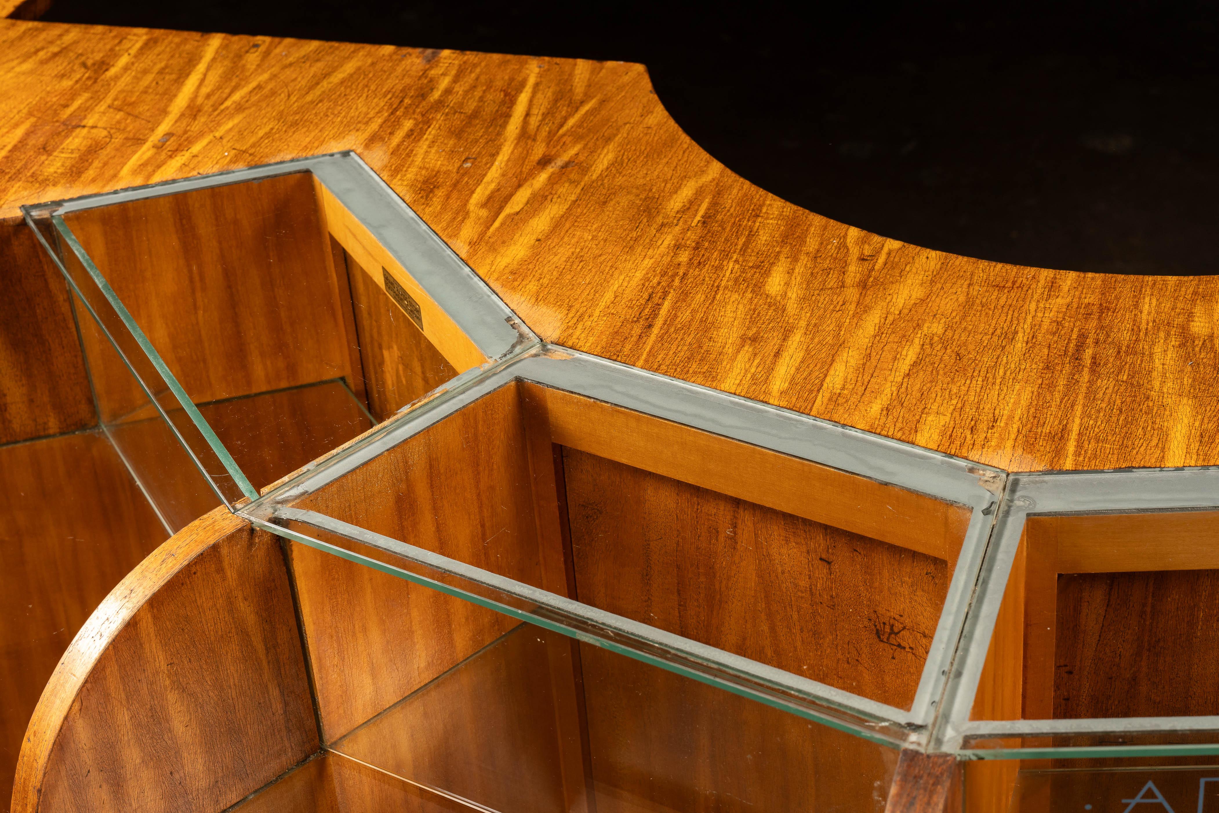 circa 1920 Art Deco Lighted Oak Display Counter In Good Condition For Sale In Dekalb, IL
