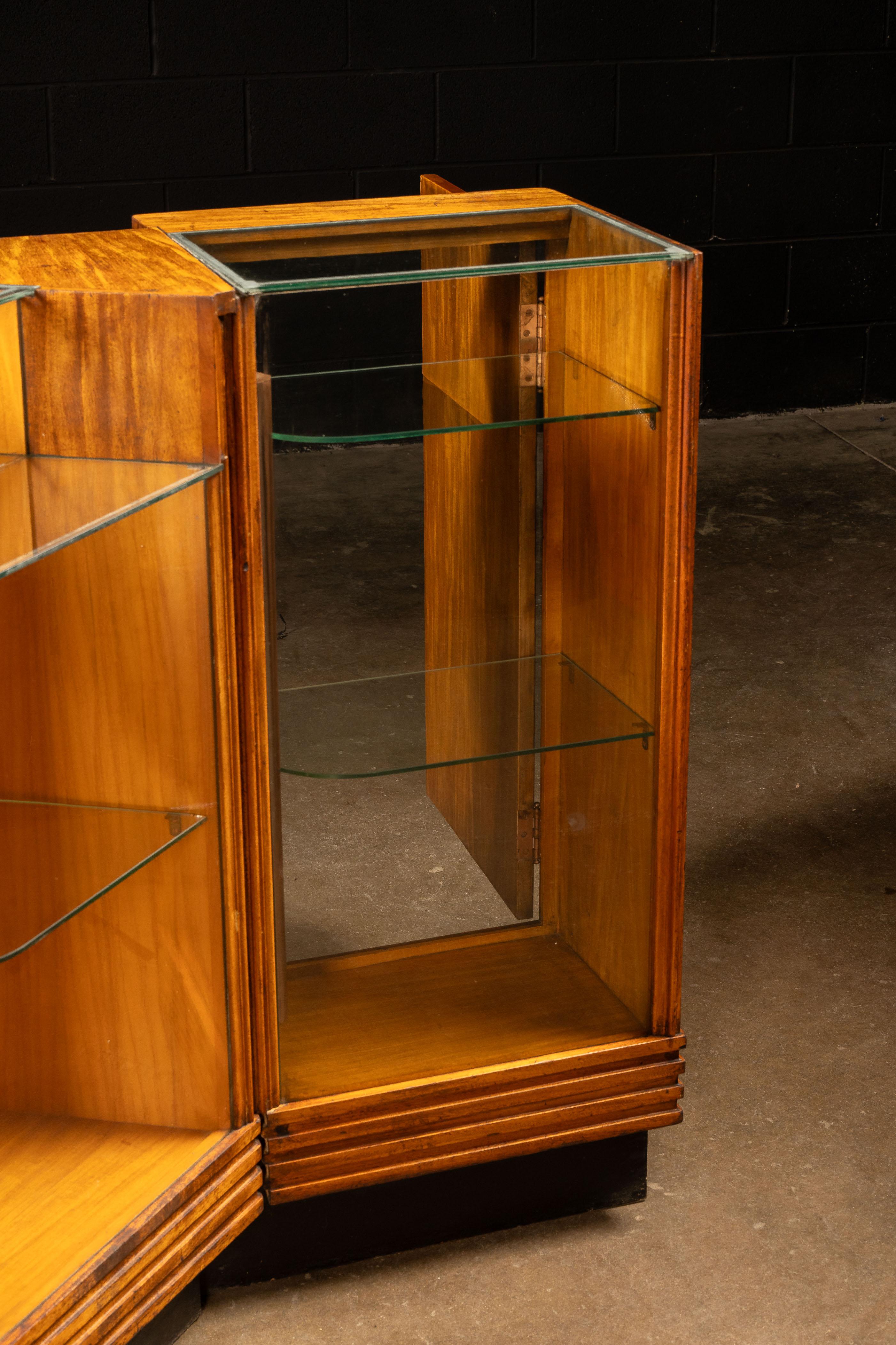 circa 1920 Art Deco Lighted Oak Display Counter For Sale 3