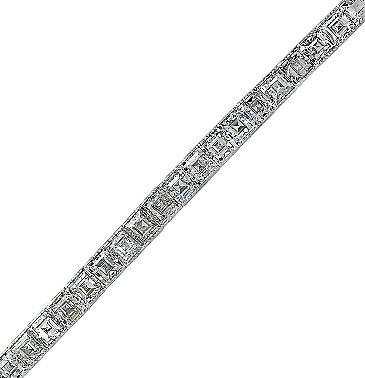 French Cut Circa 1920 Art Deco Tiffany & Co. 8.25 Carat Carre Cut Diamond Tennis Bracelet