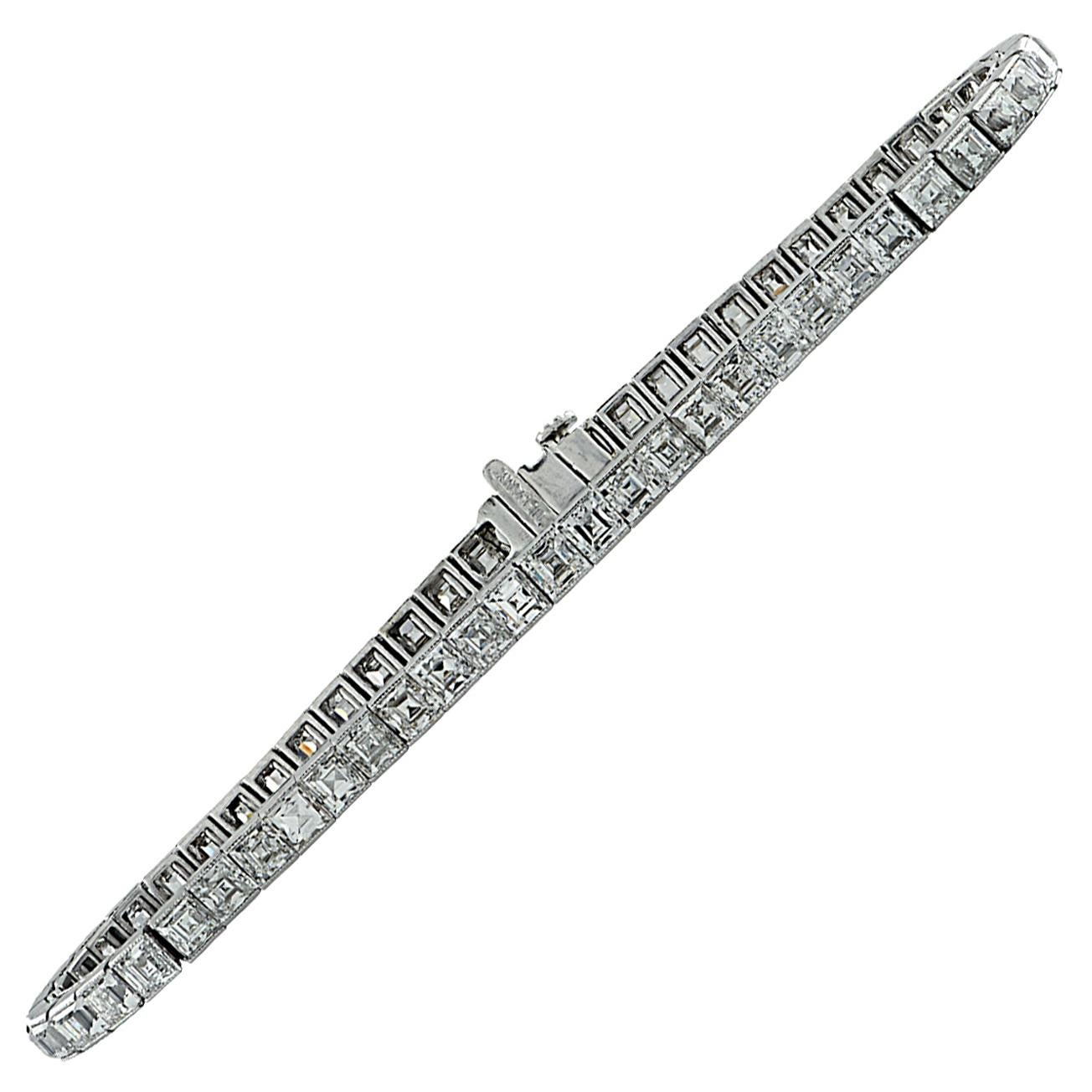 Circa 1920 Art Deco Tiffany & Co. 8.25 Carat Carre Cut Diamond Tennis Bracelet