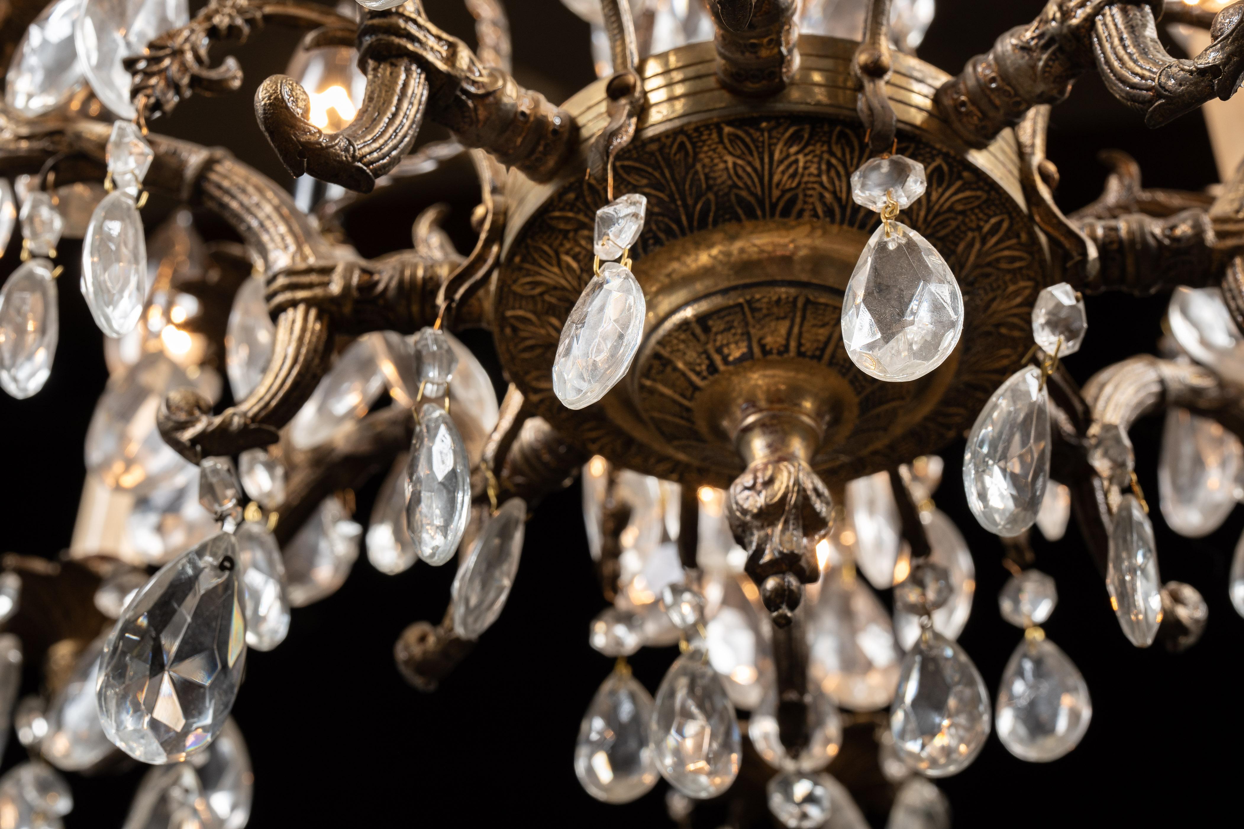 lampadario Art Nouveau in ottone e cristallo del 1920 circa in vendita 9