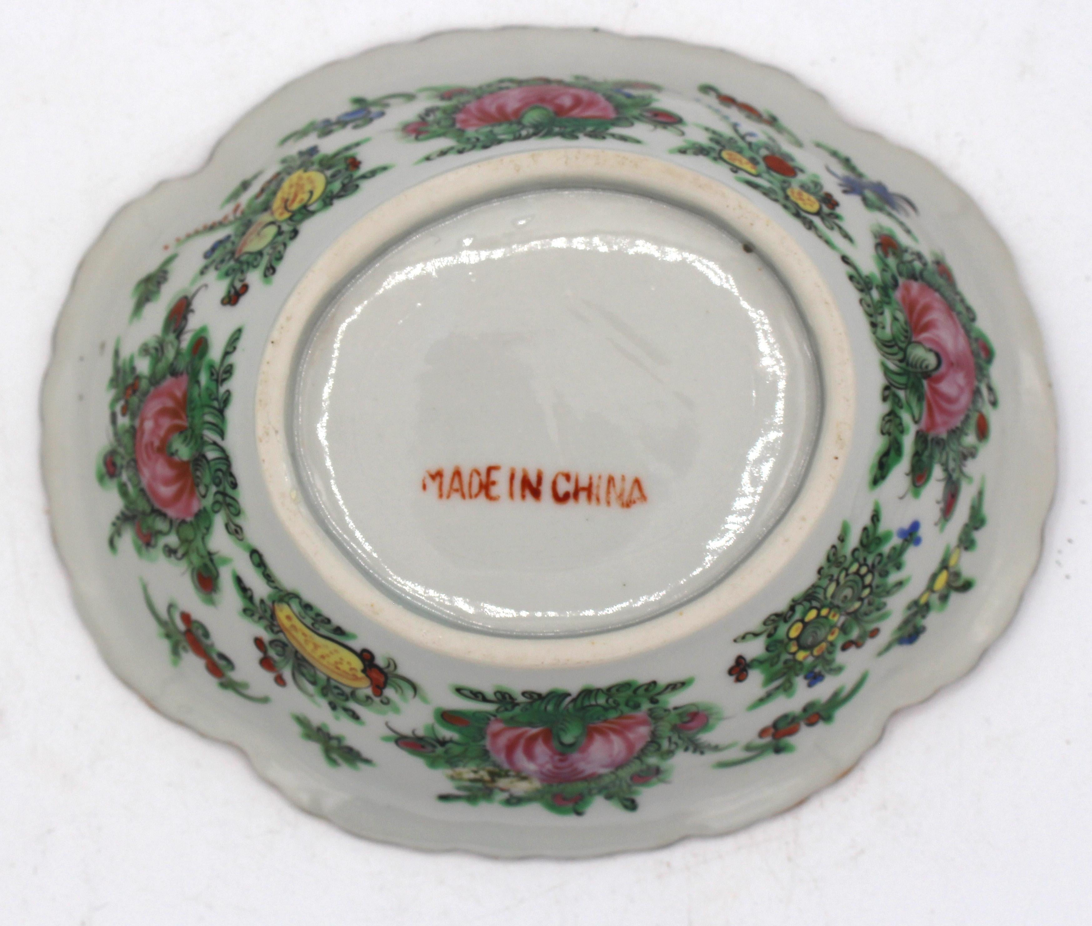 Circa 1920 Chinese Export Rose Canton Nest of 3 Oval Serving Bowls 4