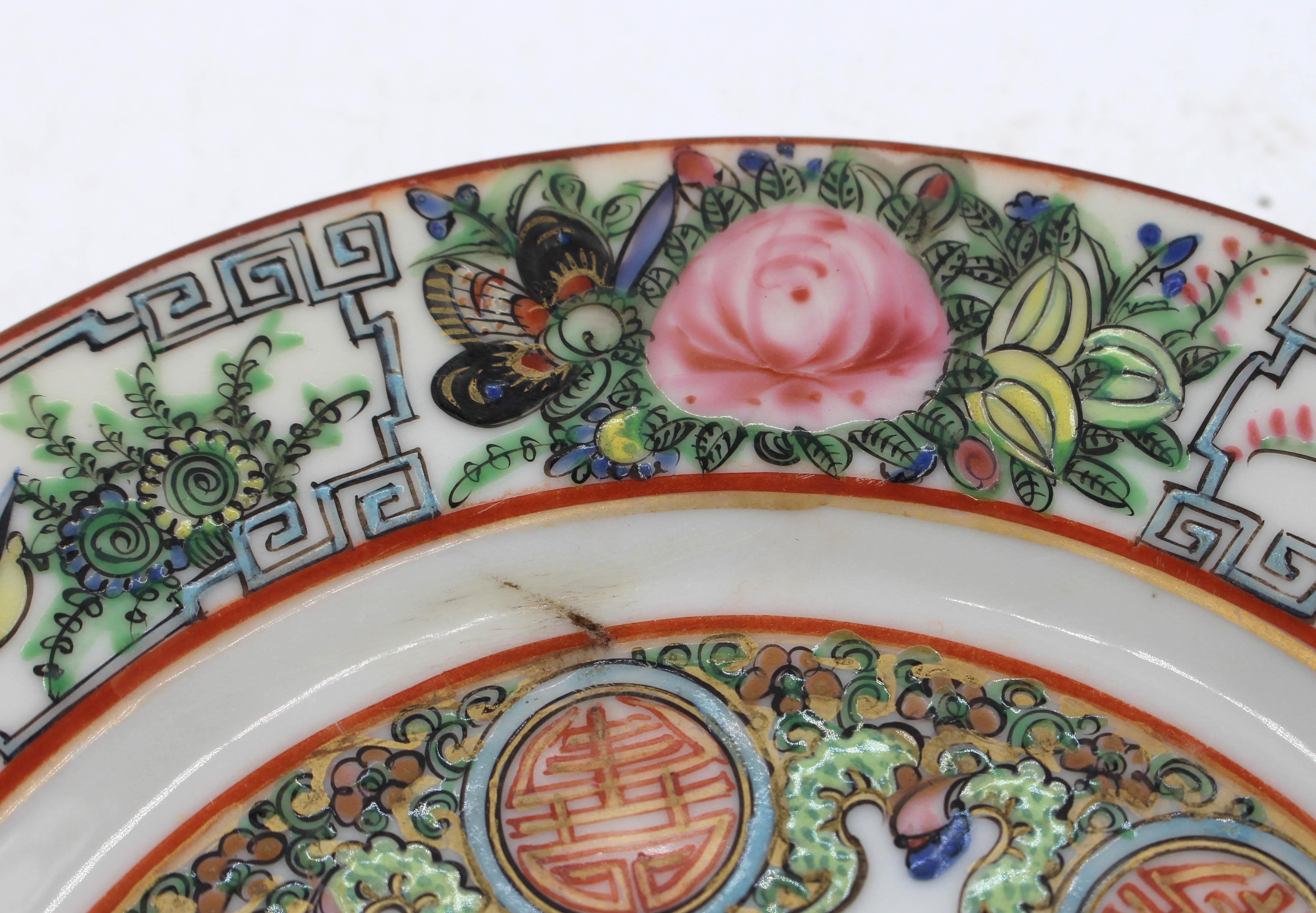 20th Century Circa 1920 Chinese Export Set of 10 Rose Canton Salad Plates For Sale