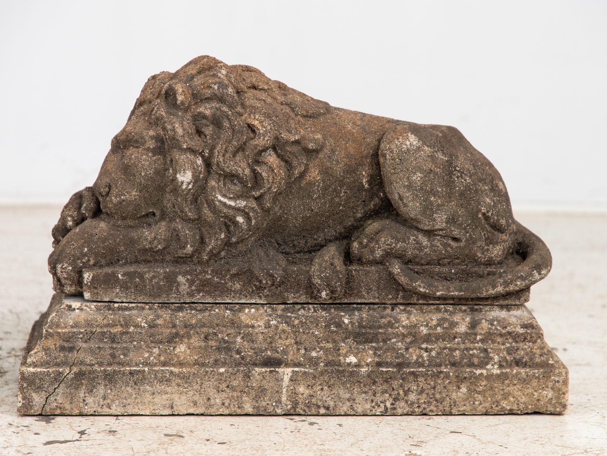 Circa 1920 English Pair of Large Recumbent Concrete Lions For Sale 7
