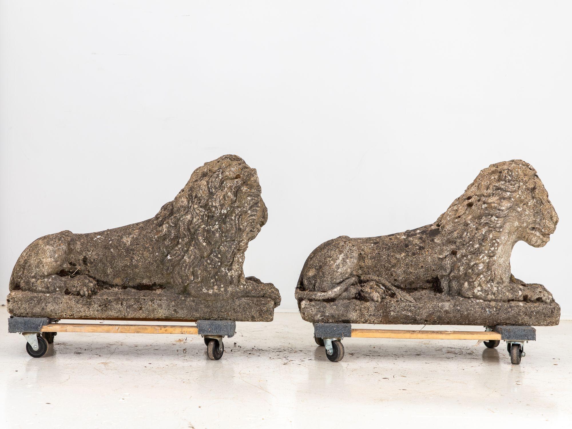 Early 20th Century Circa 1920 English Pair of Large Recumbent Concrete Lions For Sale