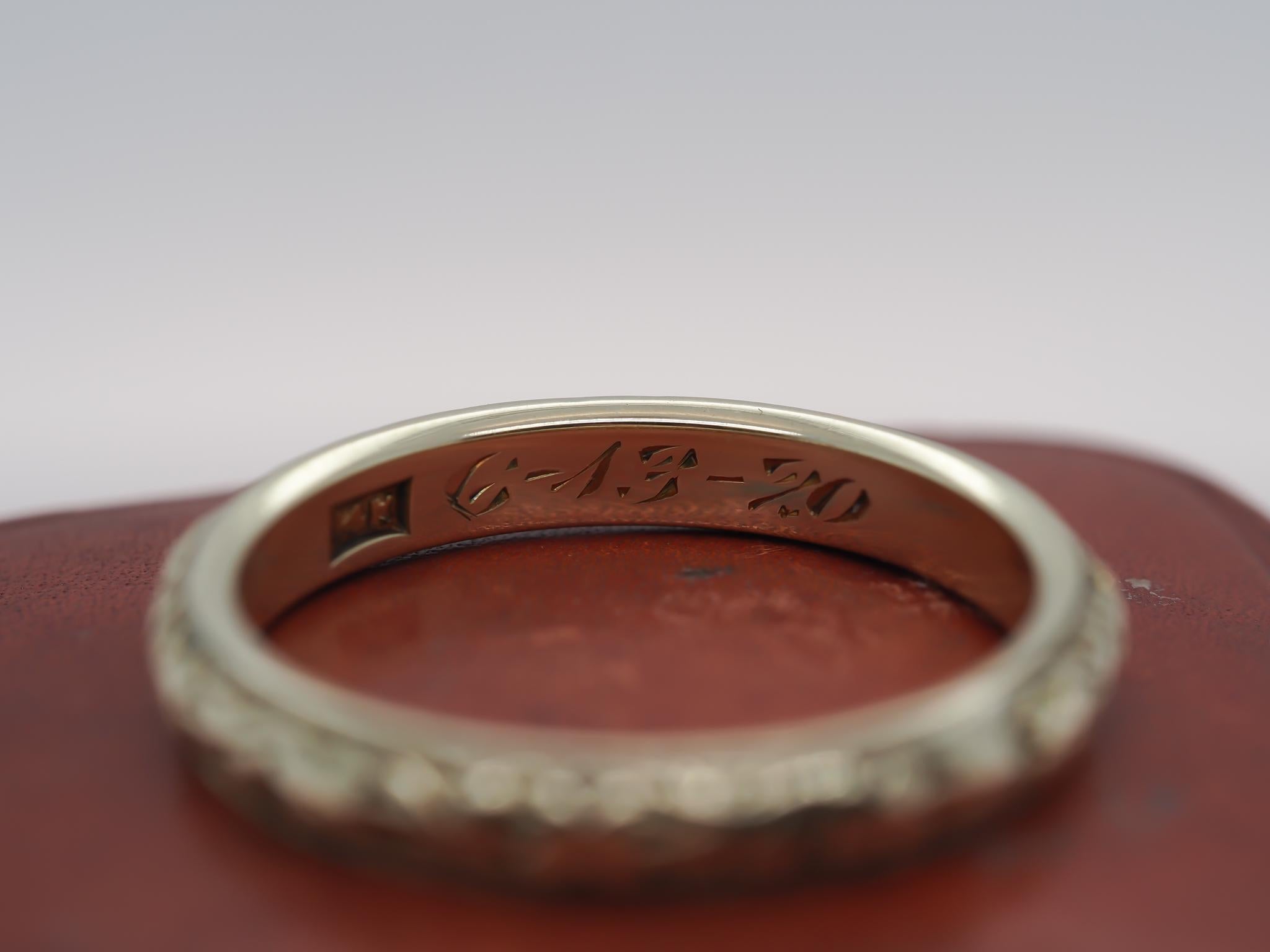 Women's Circa 1920 Engraved 14K Yellow Gold Wedding Band For Sale